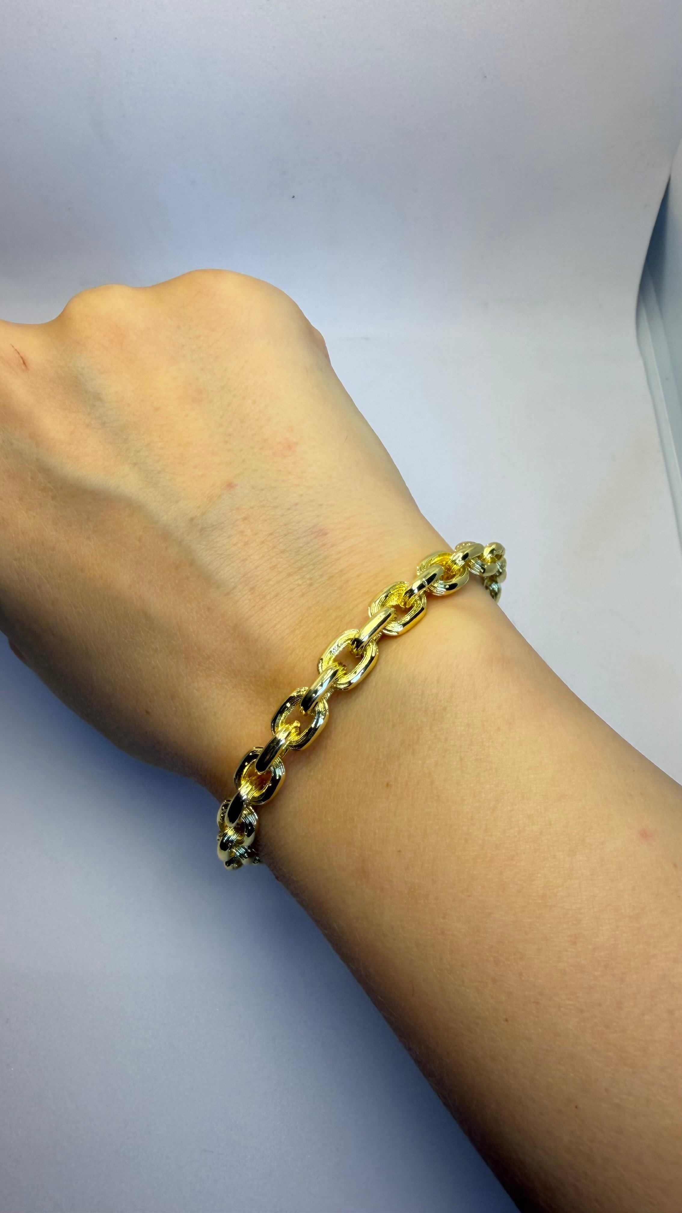 Zincir Detaylı Gold Kelepçe