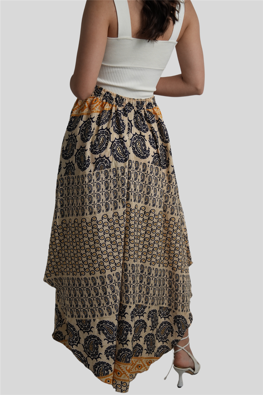 Bej Renk Gold Detaylı İpek Uzun Etek