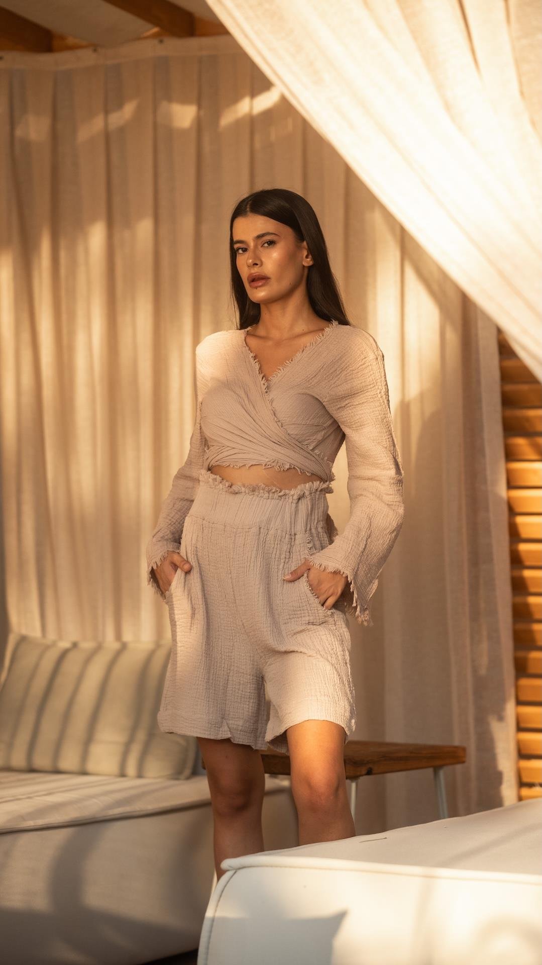 Bej Renk Müslin Şort