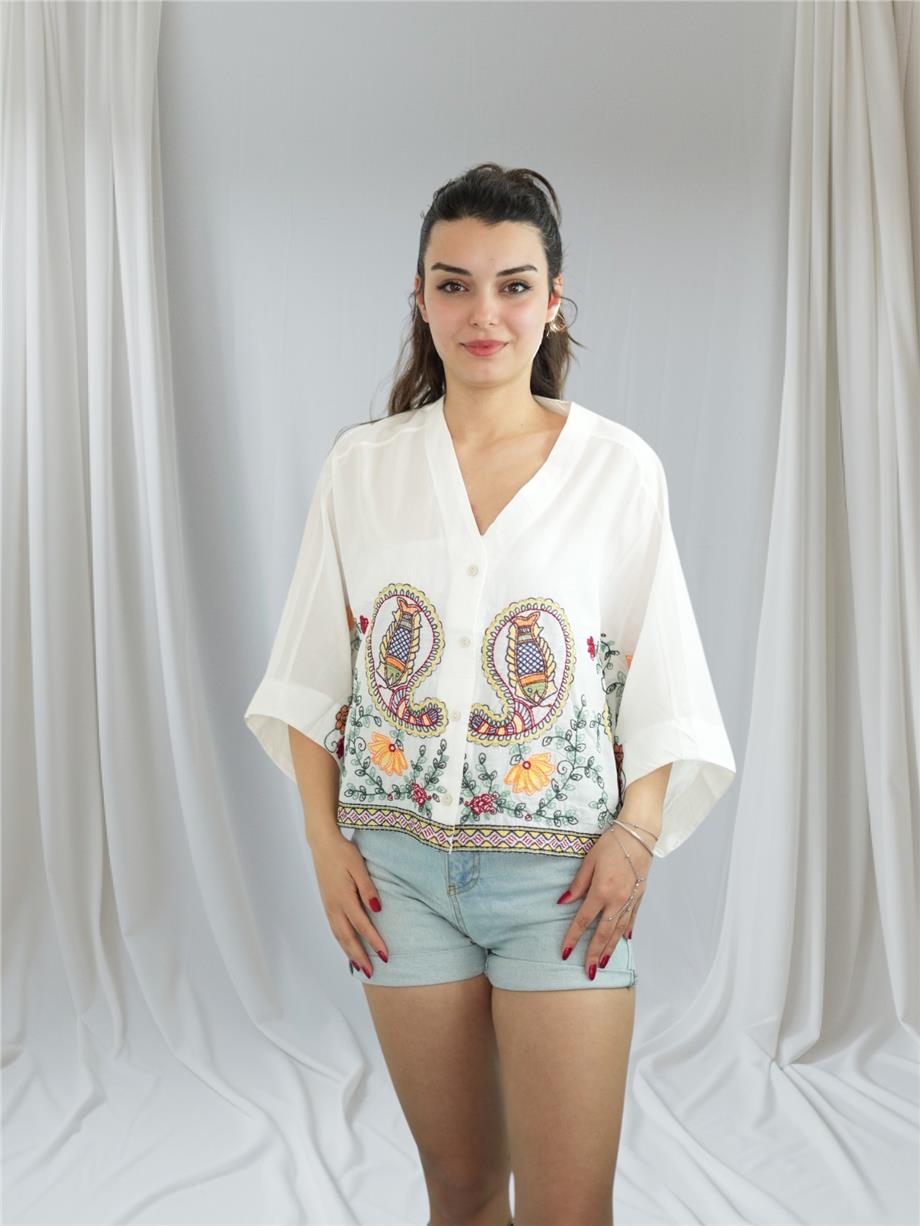 Beyaz Balık Nakışlı Bluz