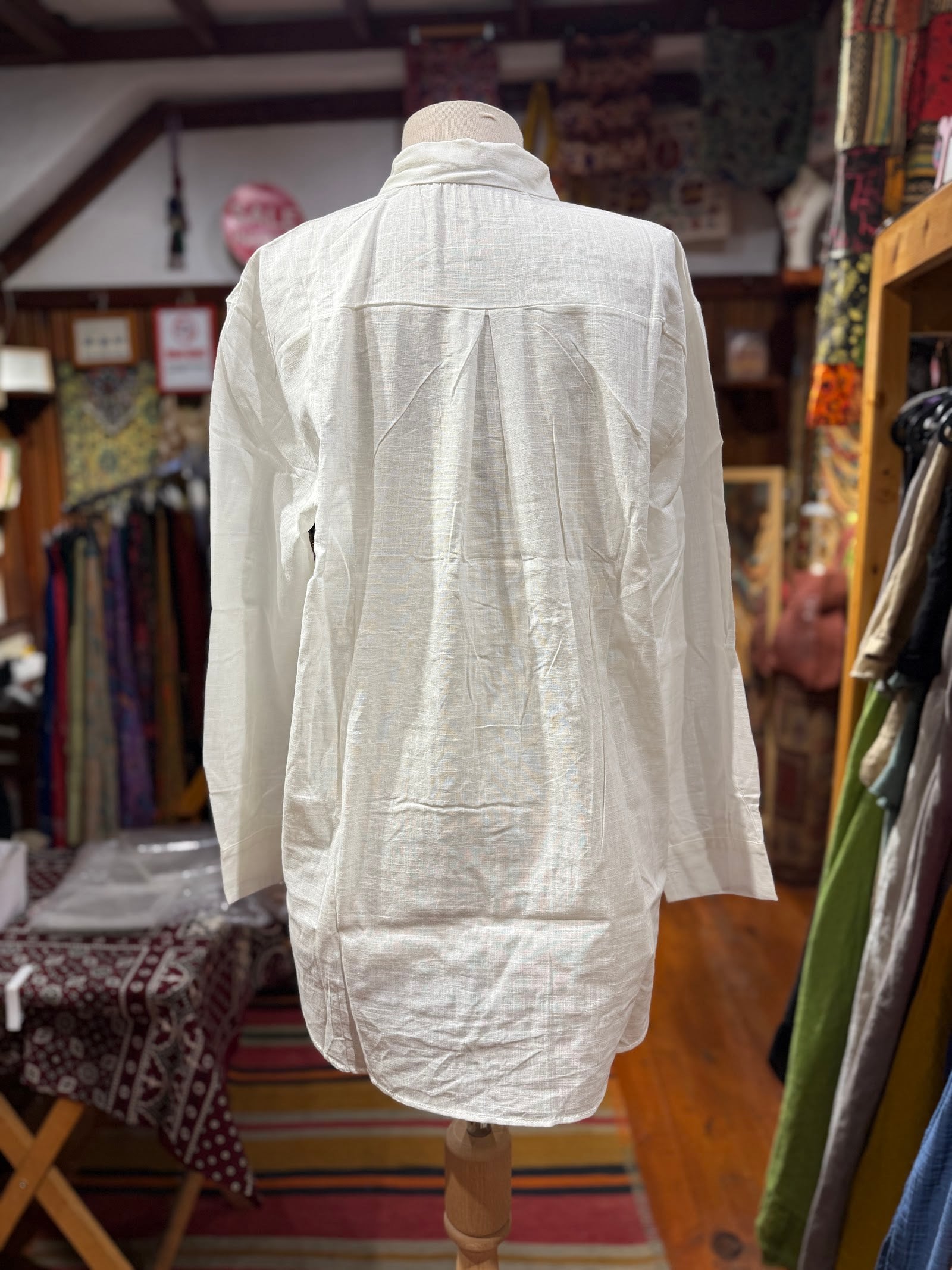 beyaz-renk-kelebek-islemeli-oversize-g--b549-