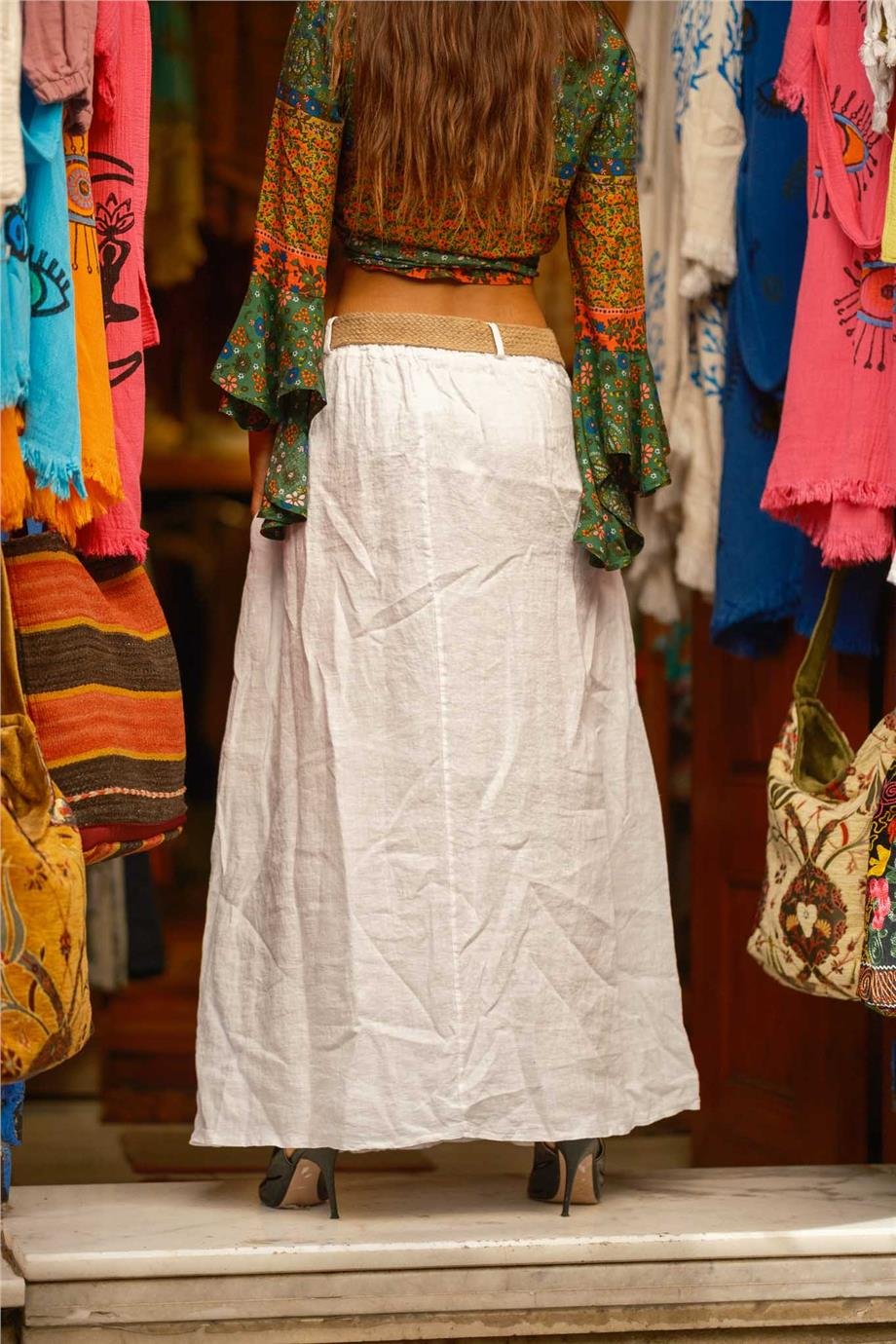 Beyaz Renk Kemer ve Cep Detaylı Keten Etek