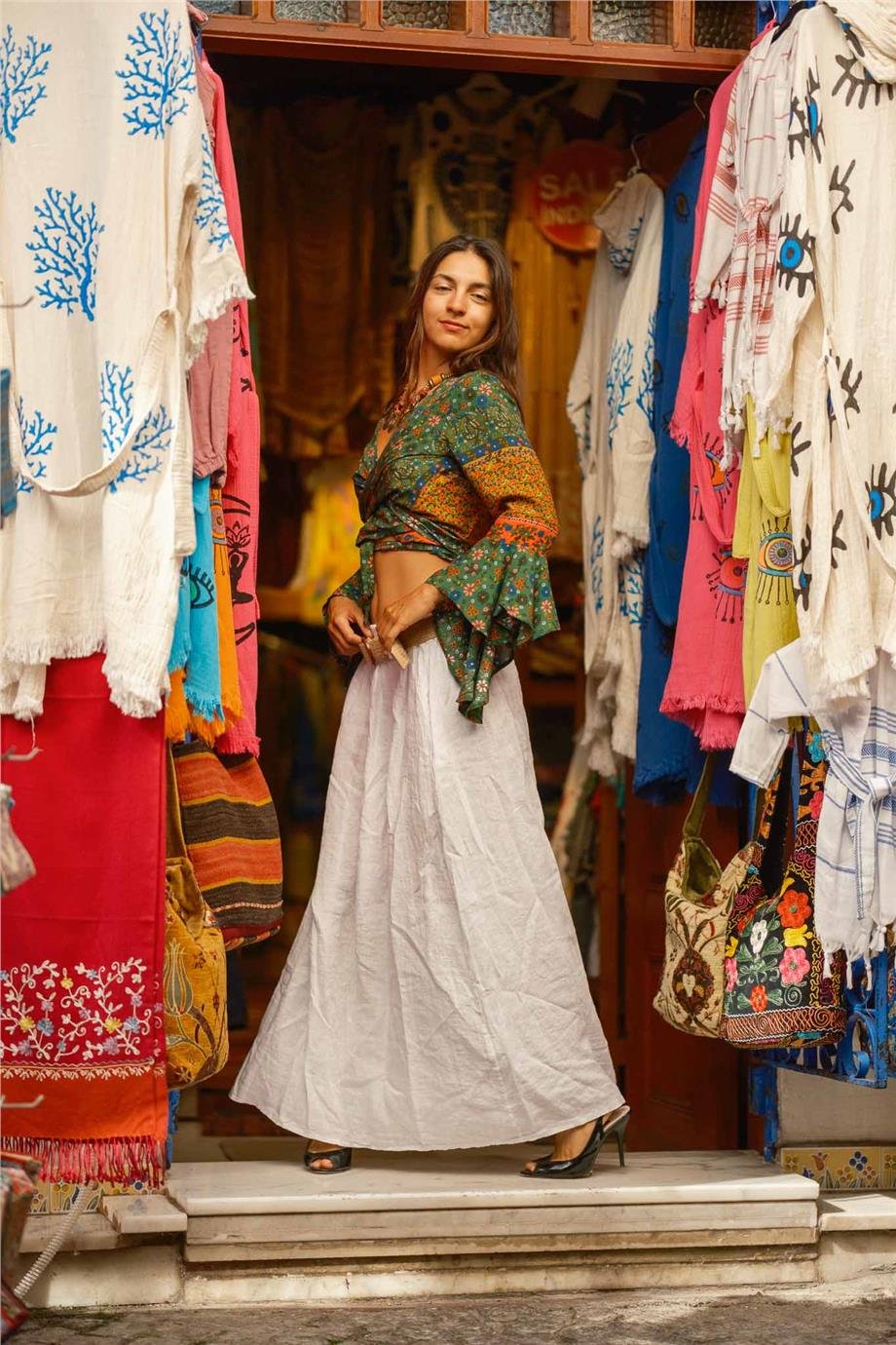 Beyaz Renk Kemer ve Cep Detaylı Keten Etek