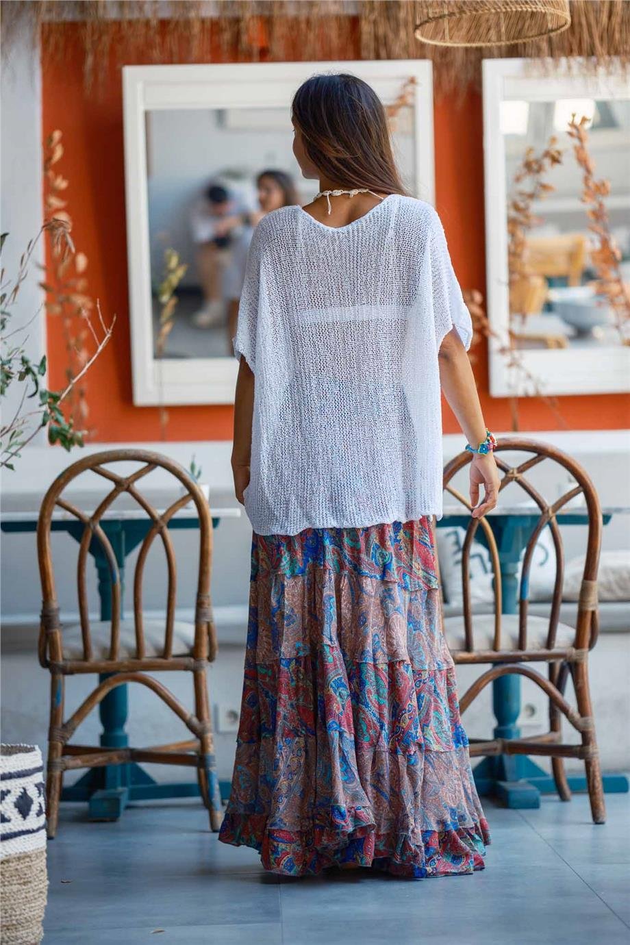 Beyaz Renk V Yaka Düğme Detaylı Merserize Bluz