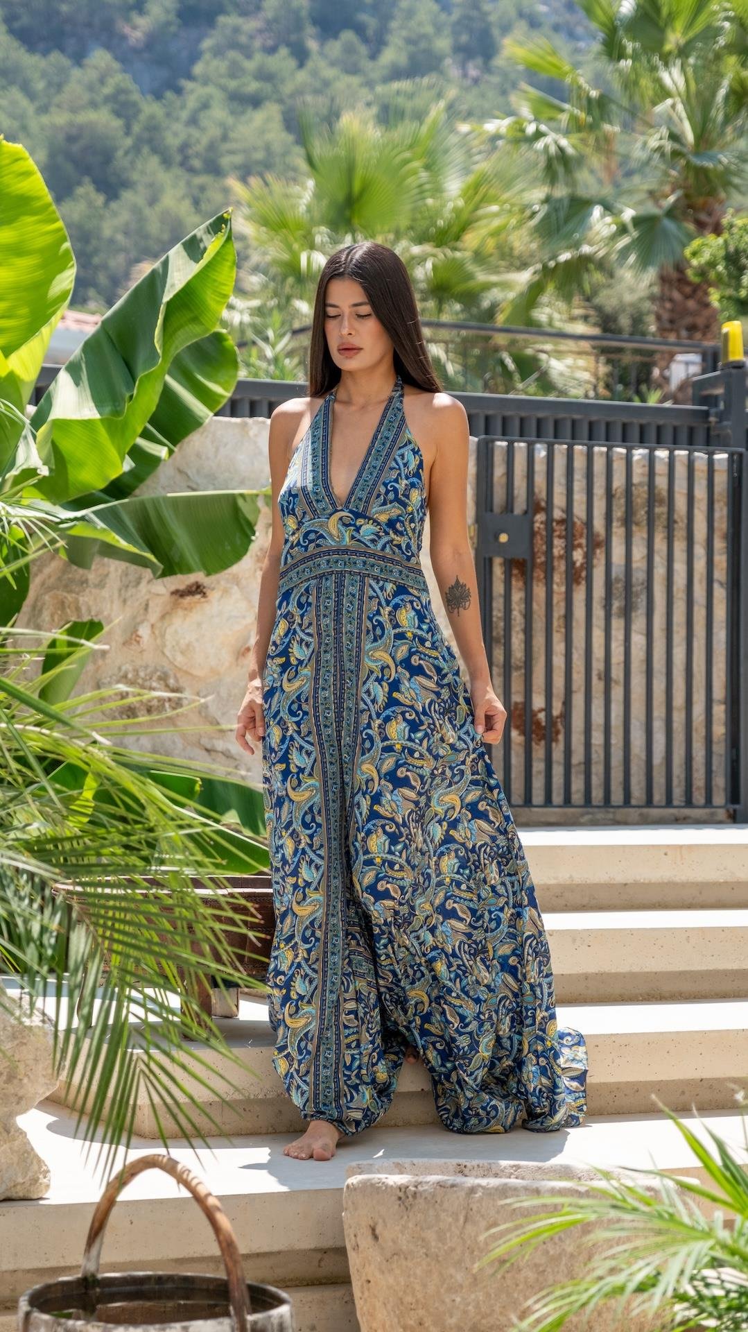 Boyundan Bağlamalı Sırtı Açık İpek Tulum