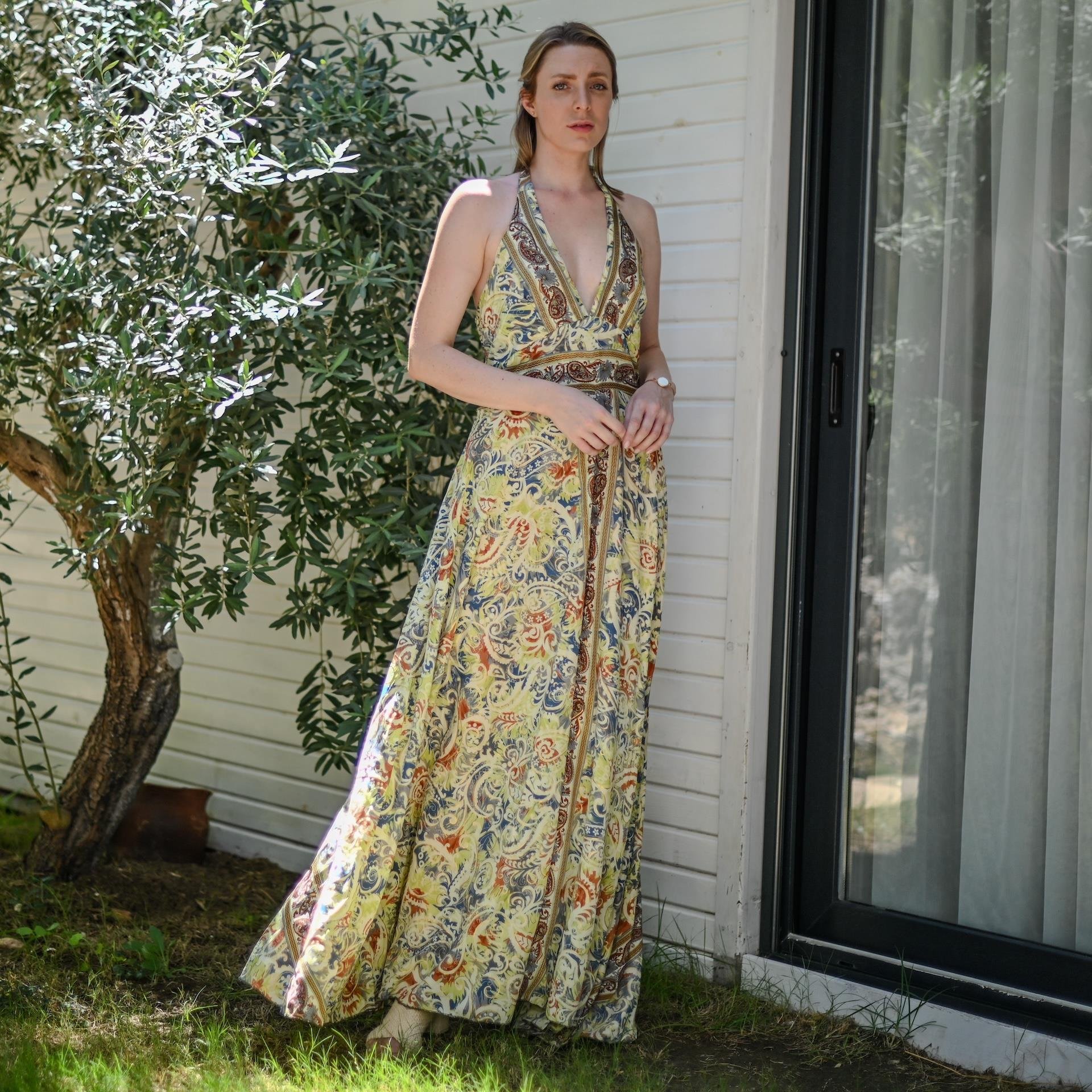 Boyundan Bağlamalı Sırtı Açık İpek Tulum