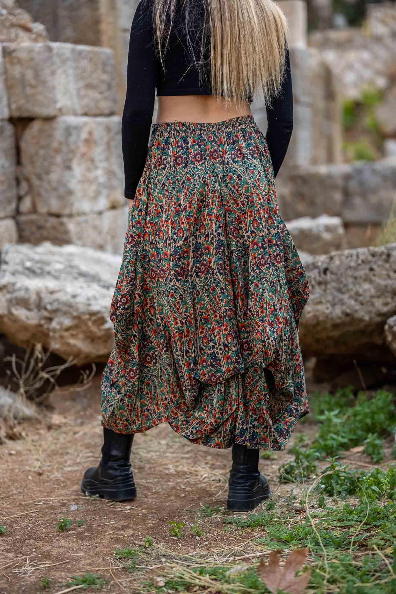 Etnik Desenli Beli Bağcıklı Cepli Bohem Etek 