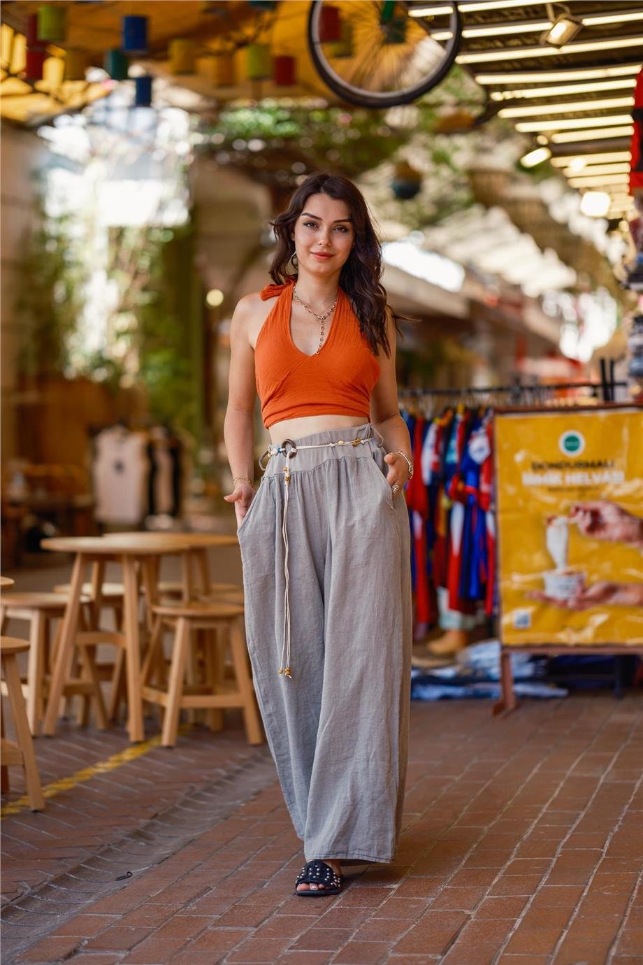 Gri Renk Kemer Detaylı Keten Pantolon