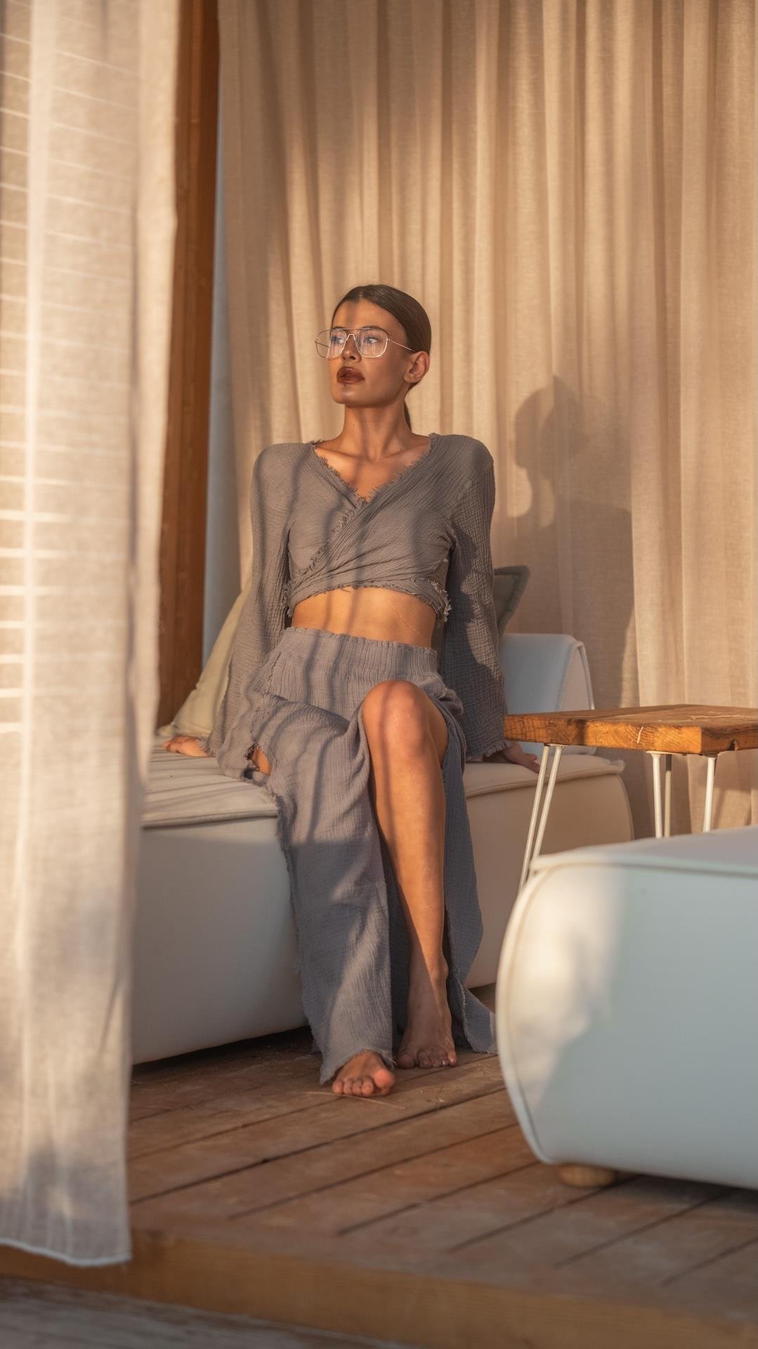 Gri Renk Müslin Crop