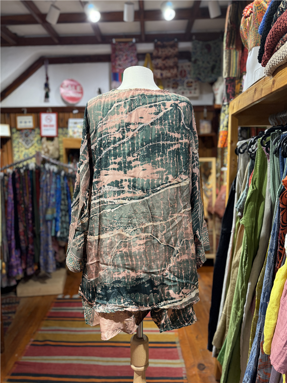 Gülkurusu Gold Detaylı İpek Şort Crop Kimono Üçlü Takım