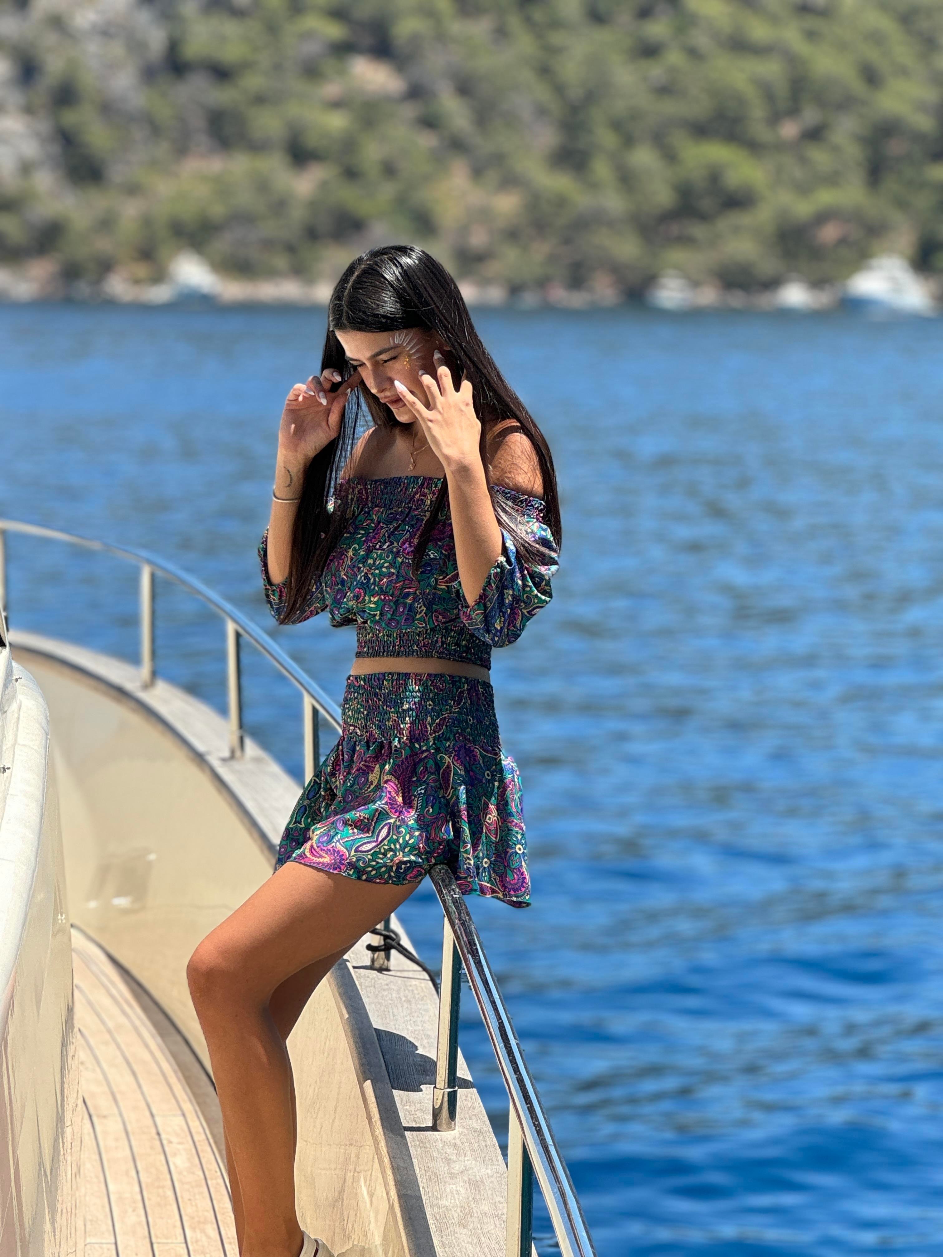 İpek Şort Crop Takım