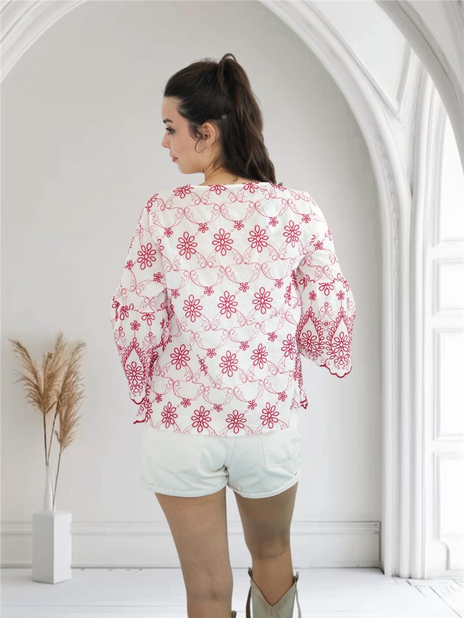 Kırmızı Brode Detaylı Bluz