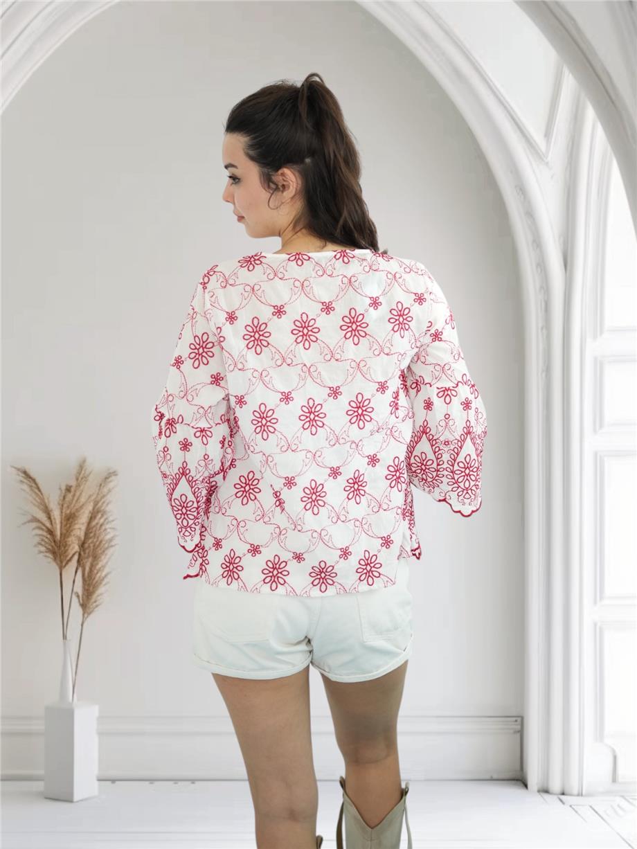 Kırmızı Brode Detaylı Bluz