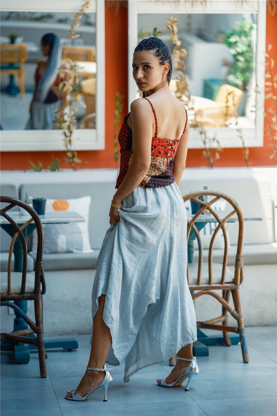 Kırmızı V Yaka Çiçek Desenli Bluz