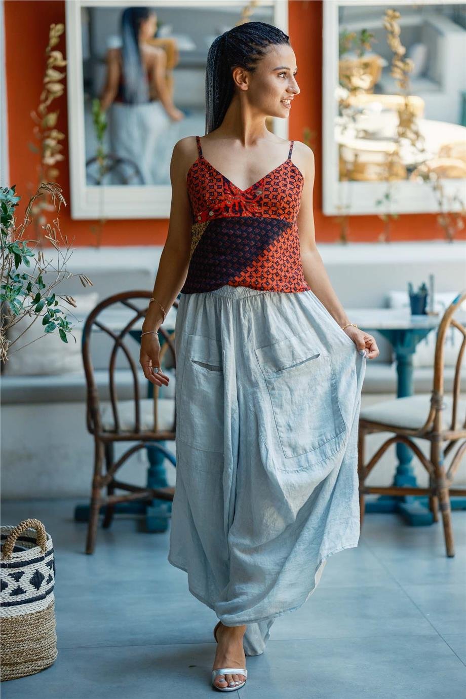 Kırmızı V Yaka Çiçek Desenli Bluz