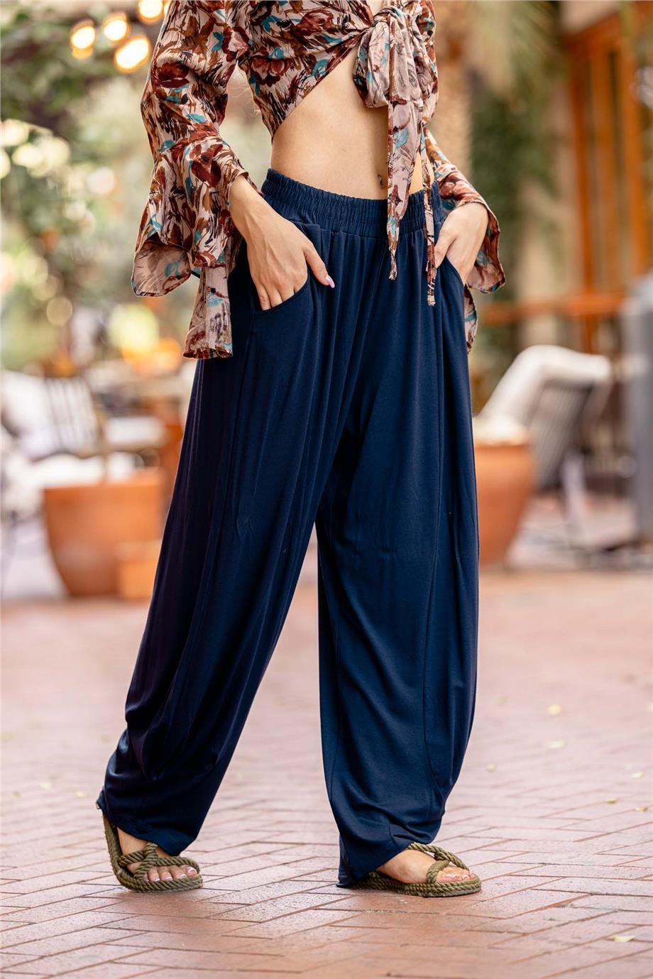 Lacivert Renk Cep Detaylı Salaş Pantolon