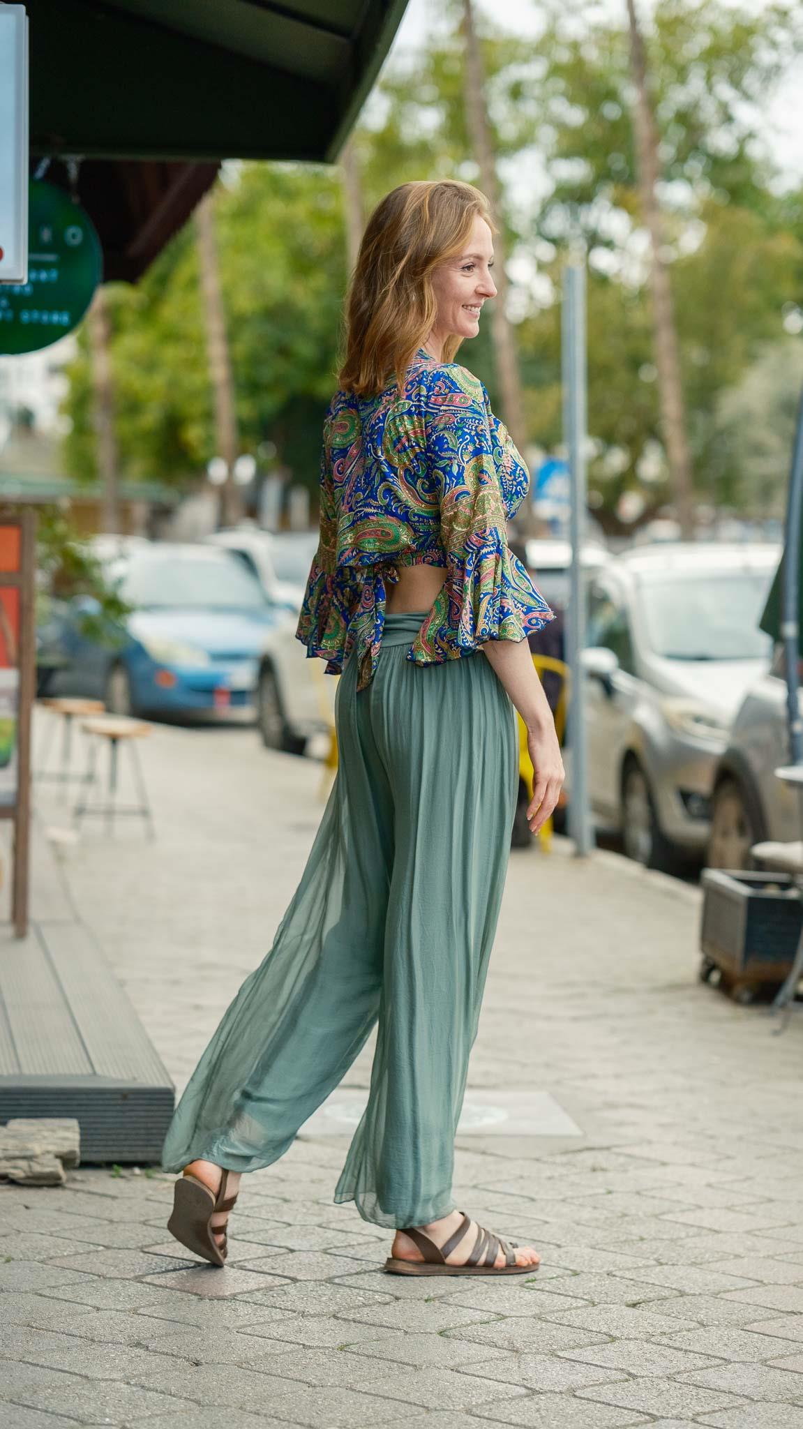 Mavi İspanyol Kol Desenli İpek Bluz