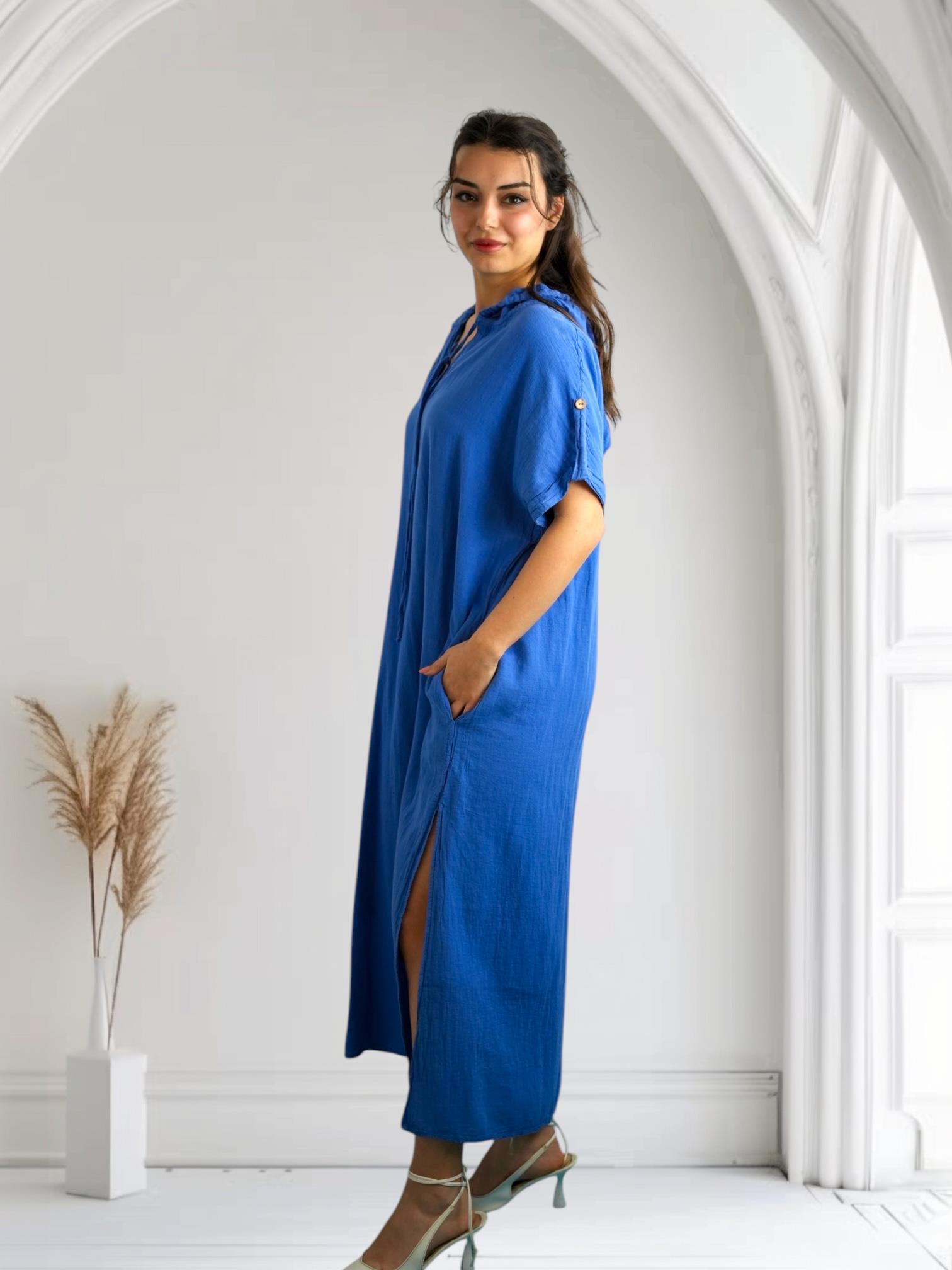 Mavi Kapüşonlu Elbise