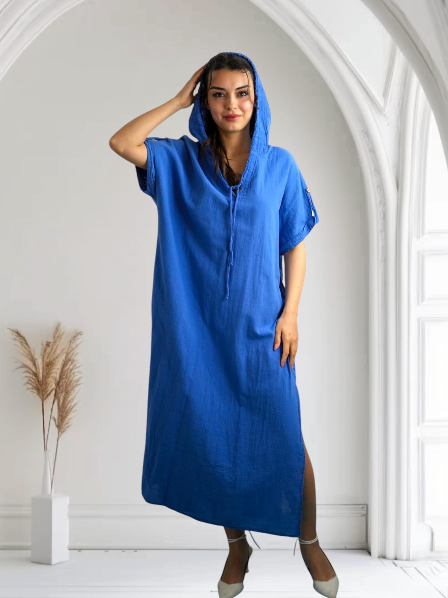 Mavi Kapüşonlu Elbise