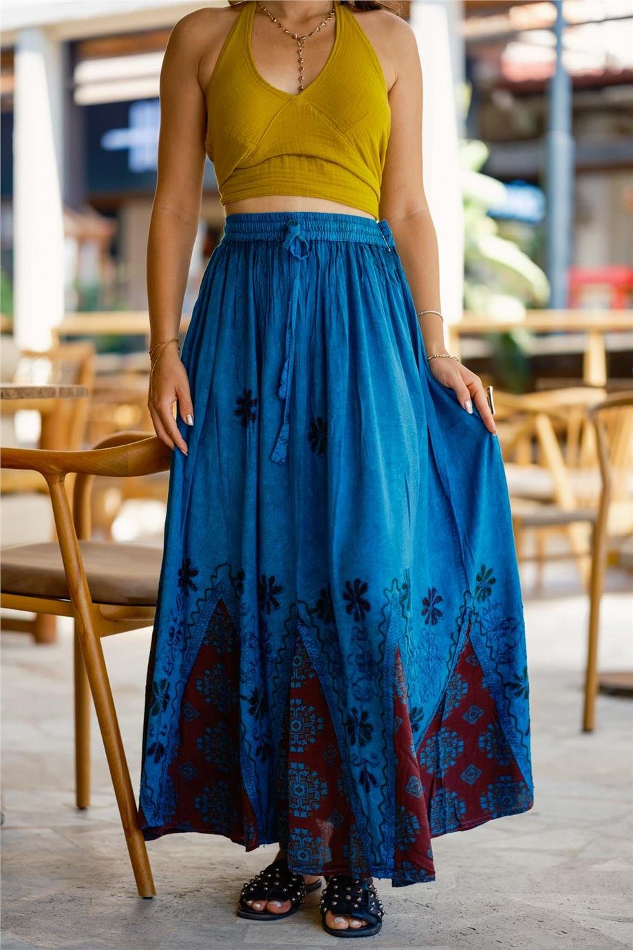 Mavi Nakışlı Uzun Etek