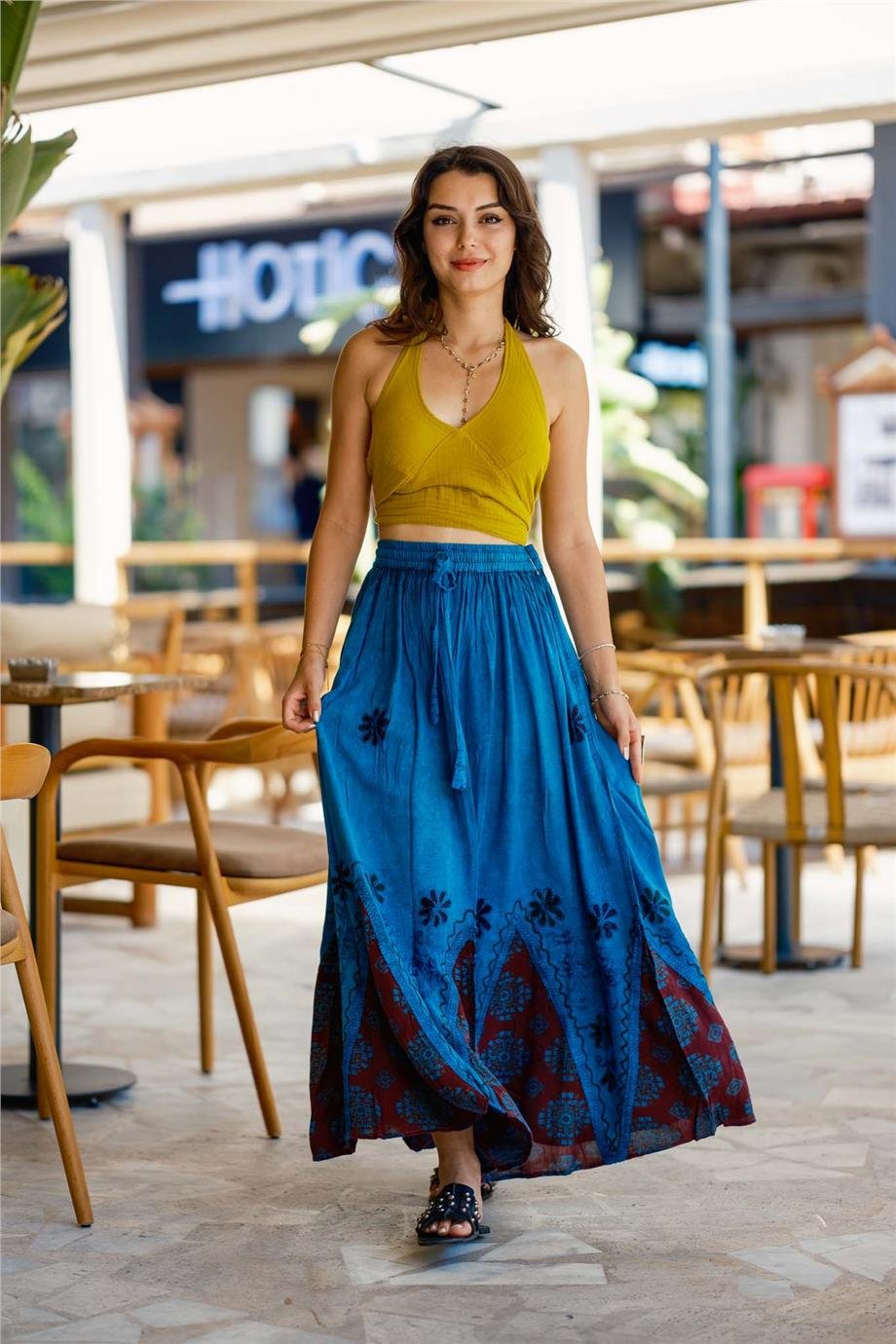 Mavi Nakışlı Uzun Etek