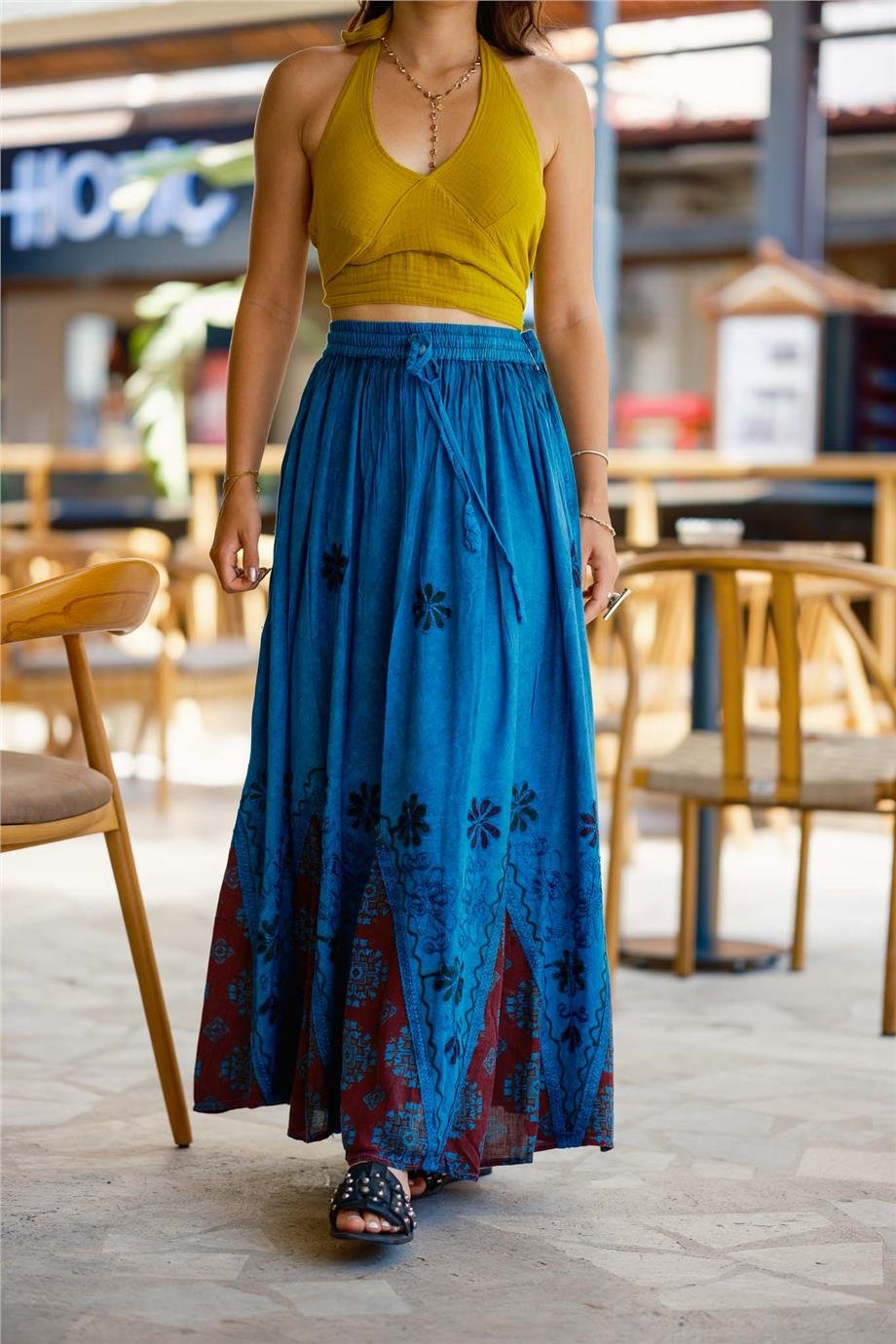 Mavi Nakışlı Uzun Etek