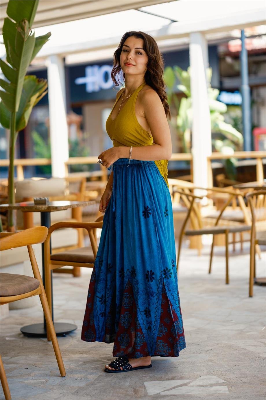 Mavi Nakışlı Uzun Etek