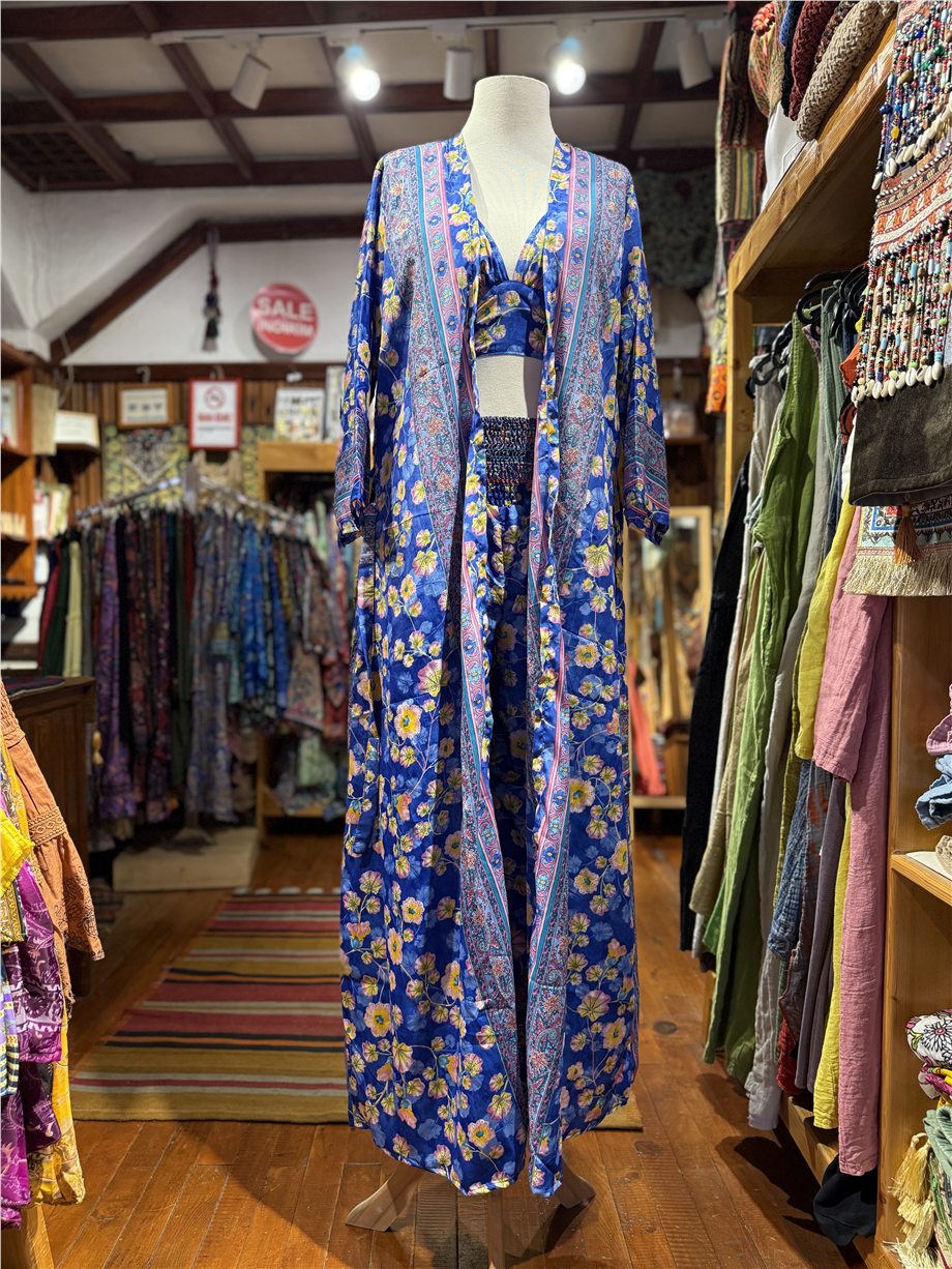 Mavi Renk Cep Detaylı İpek Pantolon Crop Kimono Üçlü Takım