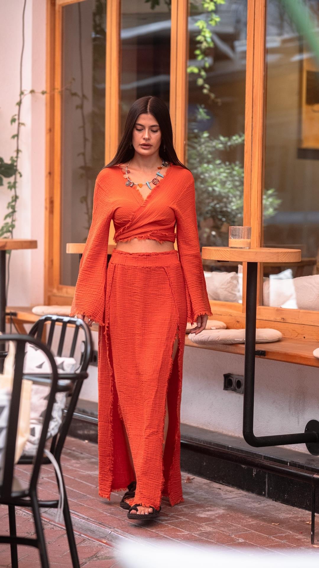 Müslin Yırtmaçlı Etek ve Bluz Takım