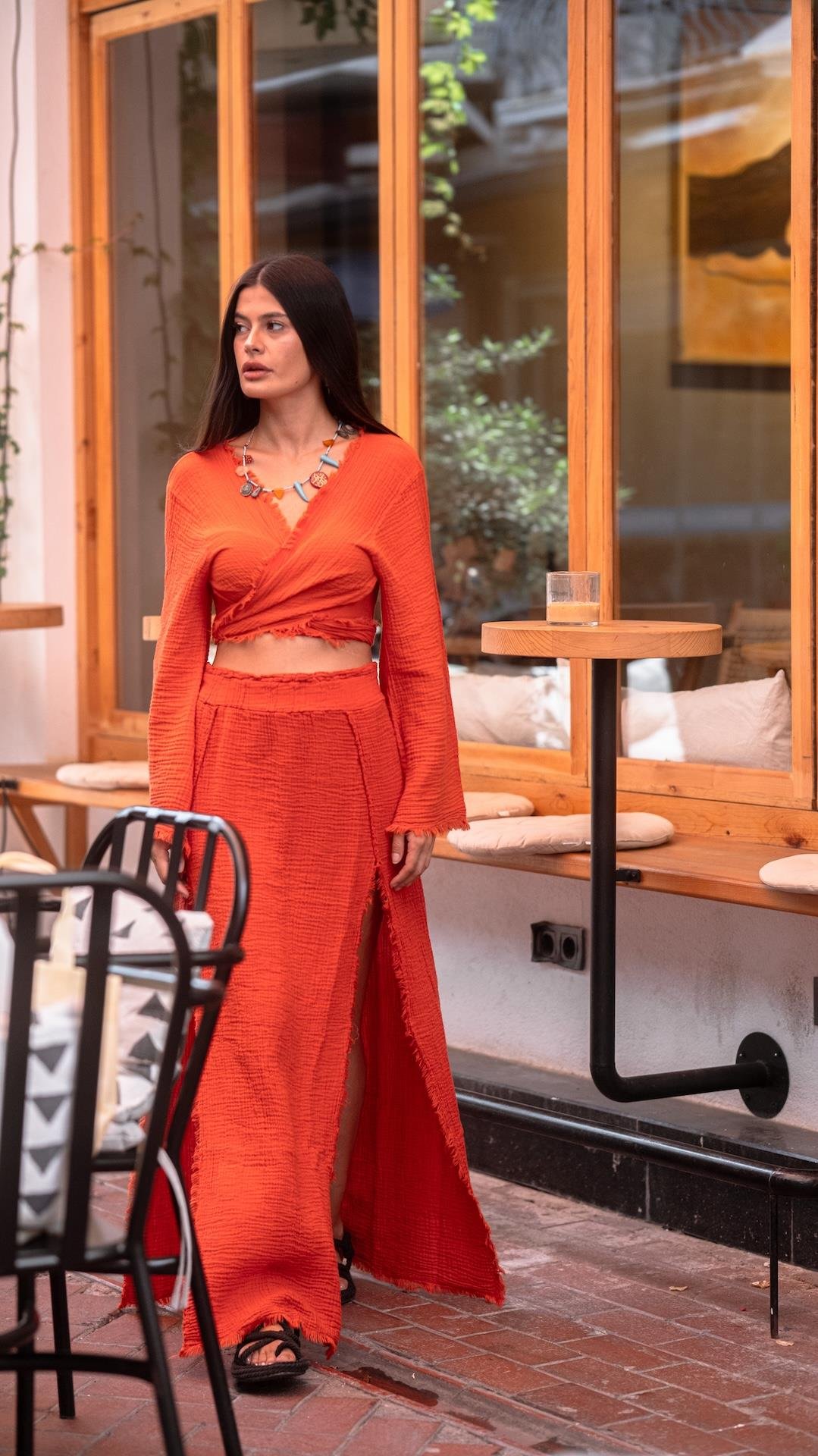 Müslin Yırtmaçlı Etek ve Bluz Takım