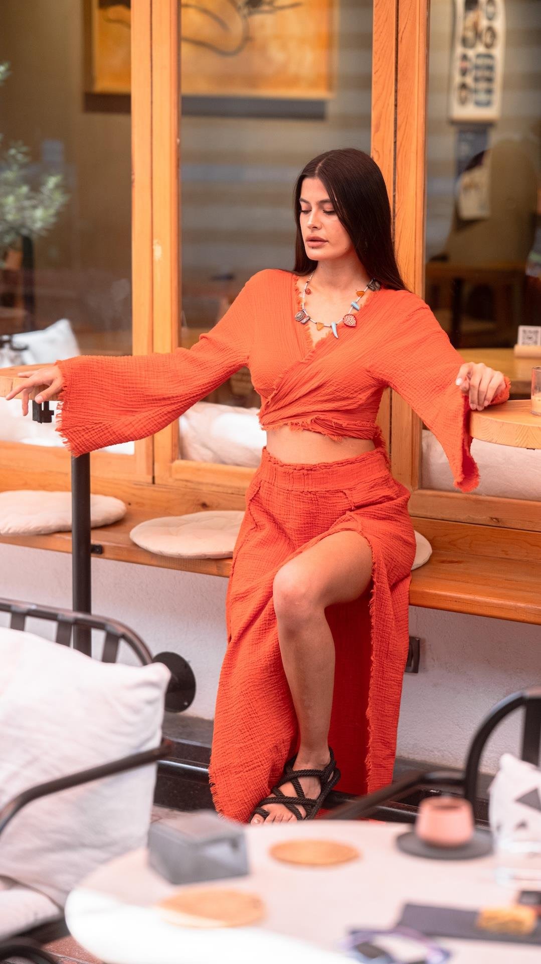 Müslin Yırtmaçlı Etek ve Bluz Takım