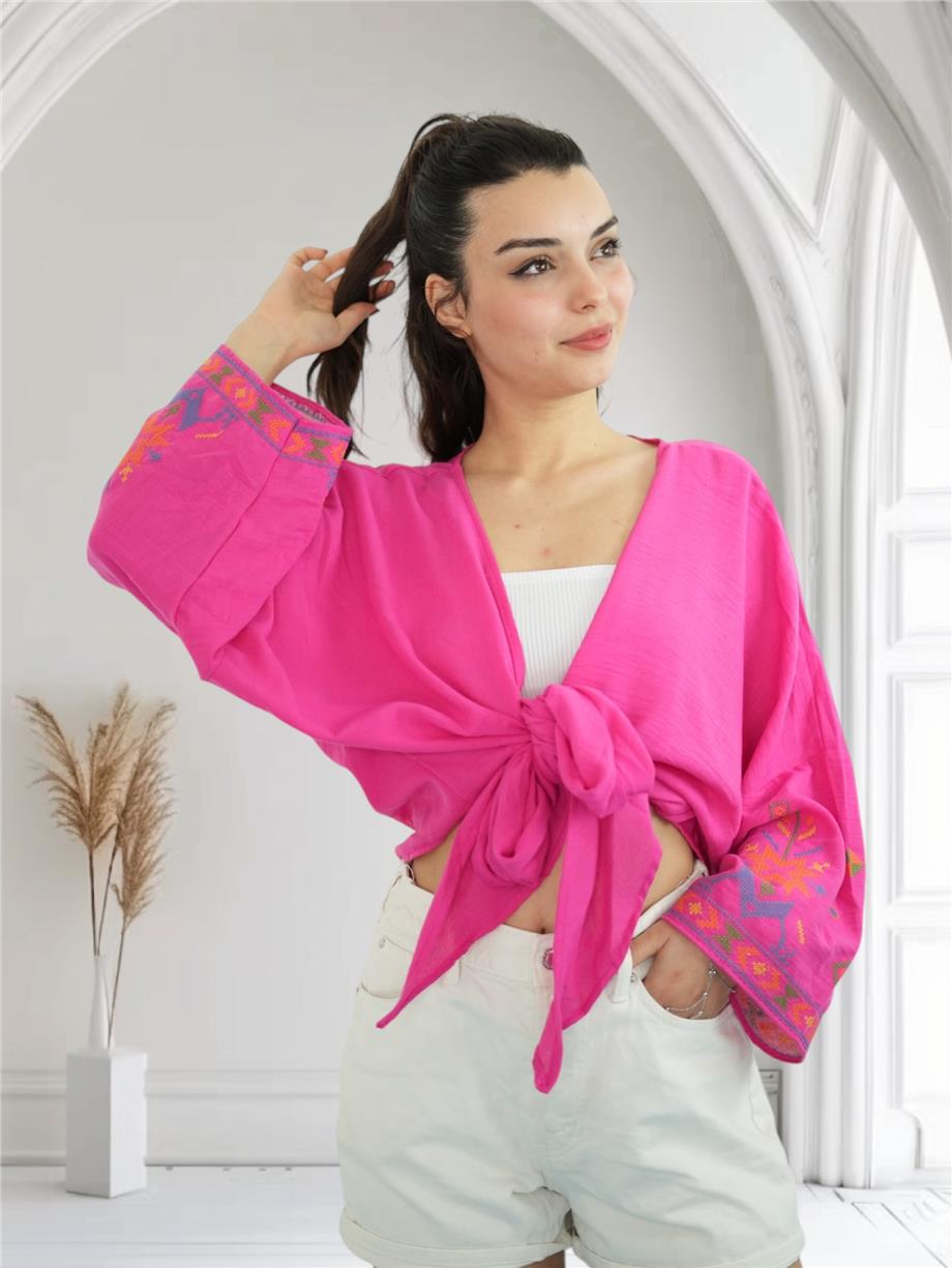 Pembe Nakışlı Bağlamalı Bluz