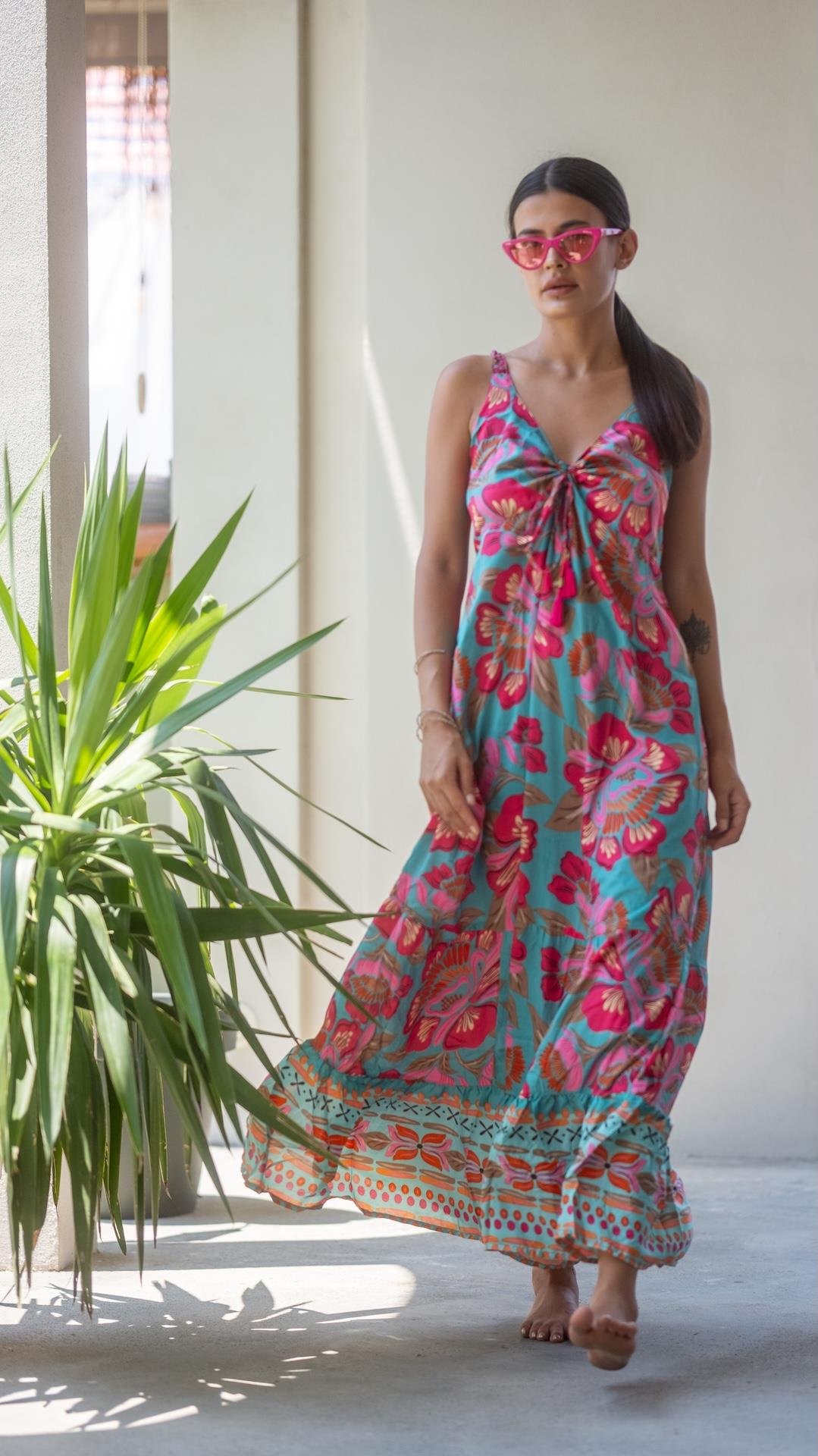 Pembe Renk Askılı İpek Elbise