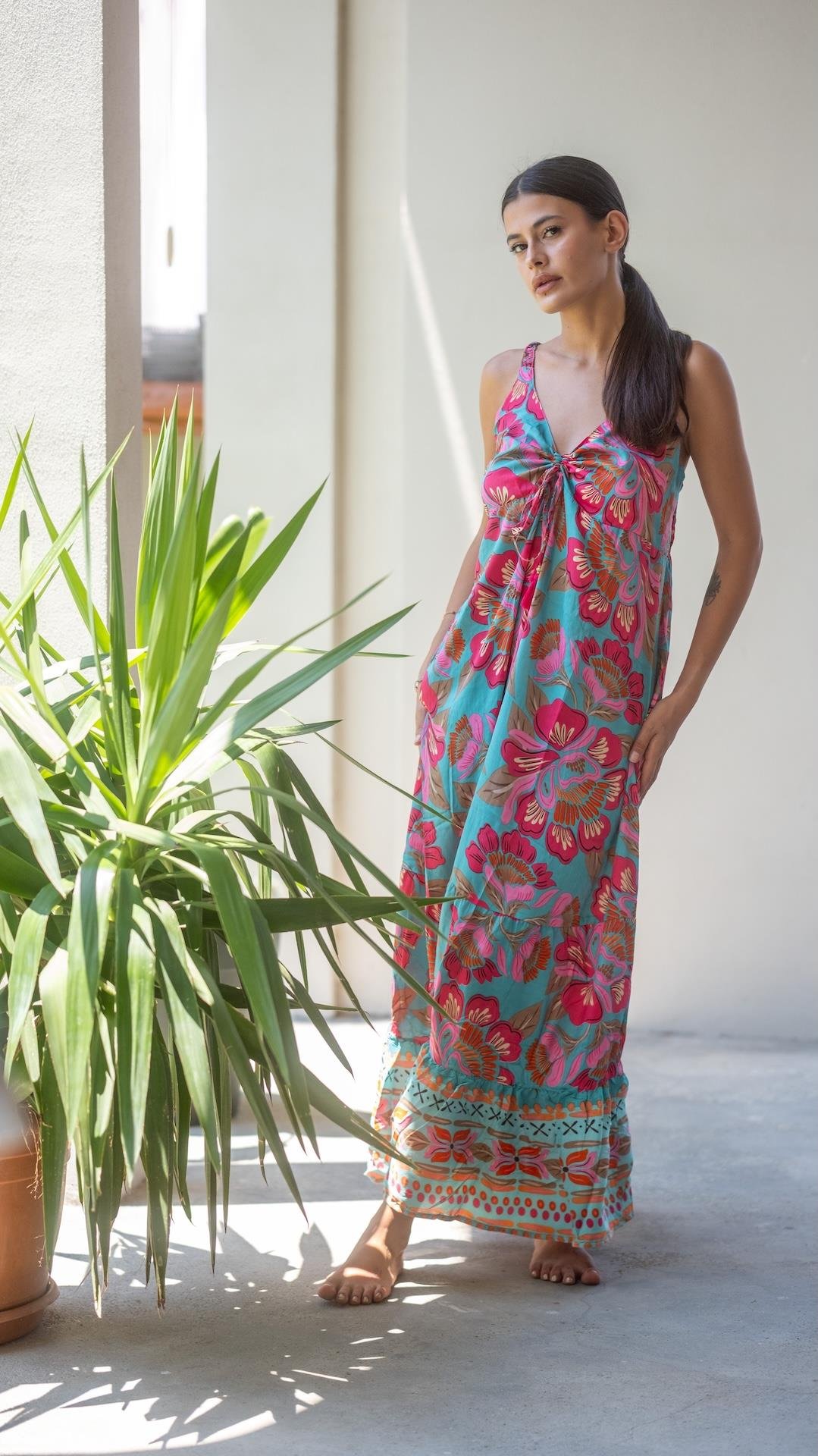 Pembe Renk Askılı İpek Elbise