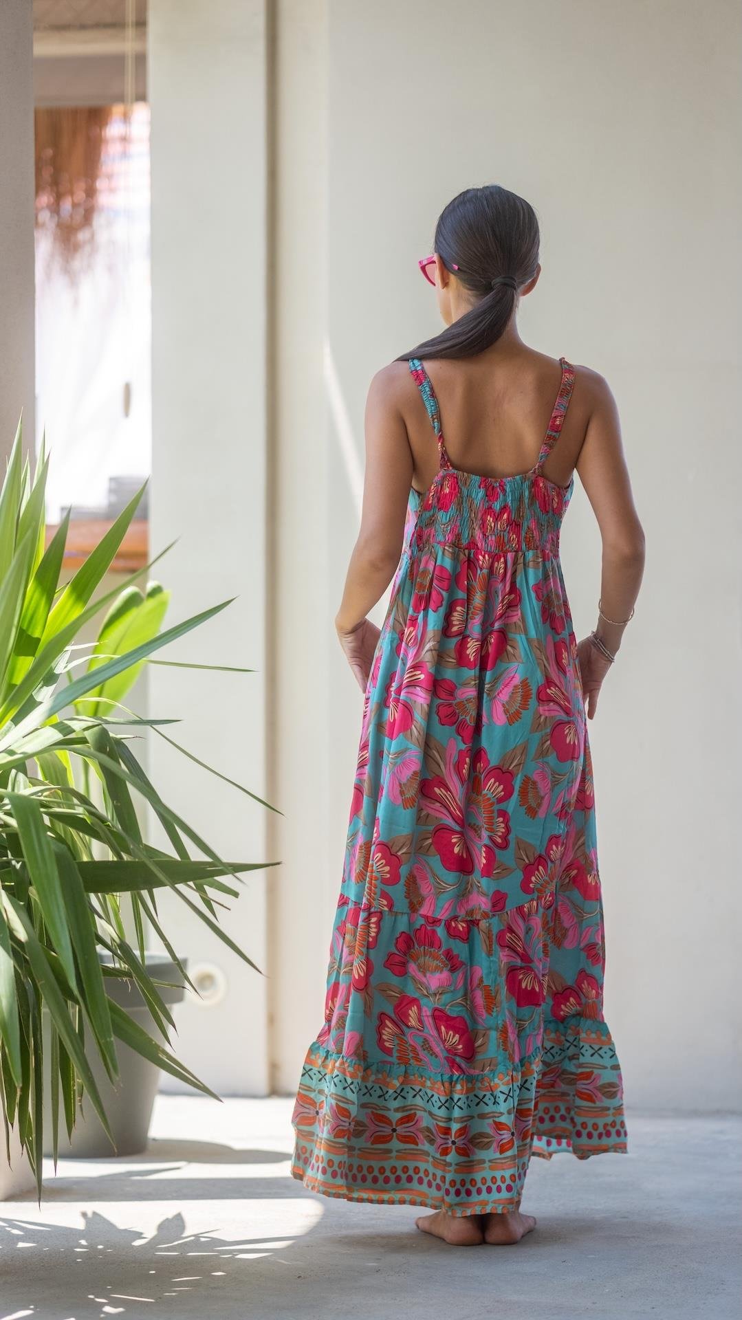 Pembe Renk Askılı İpek Elbise