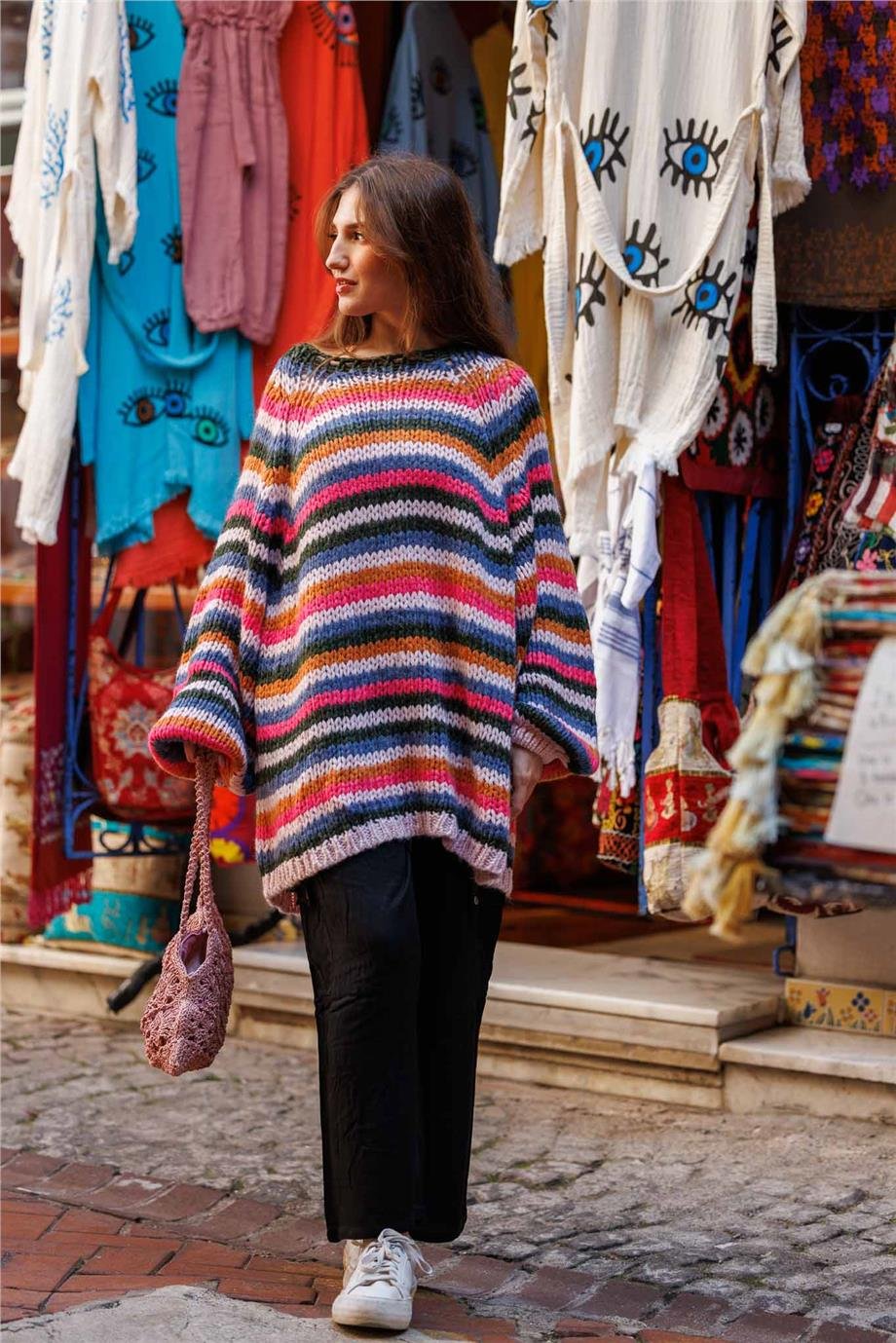 Pembe Renk Bisiklet Yaka Çizgi Detaylı Kazak