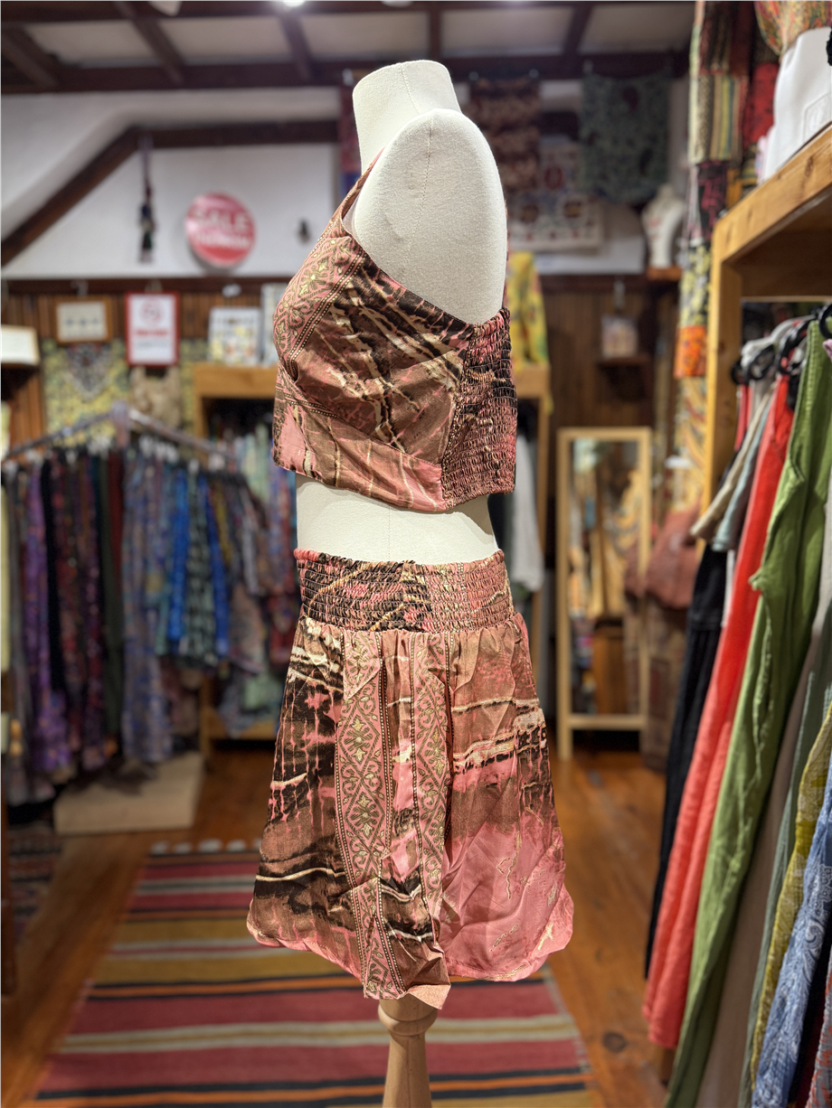 Pembe Renk Gold Detaylı İpek Şort Crop Kimono Üçlü Takım