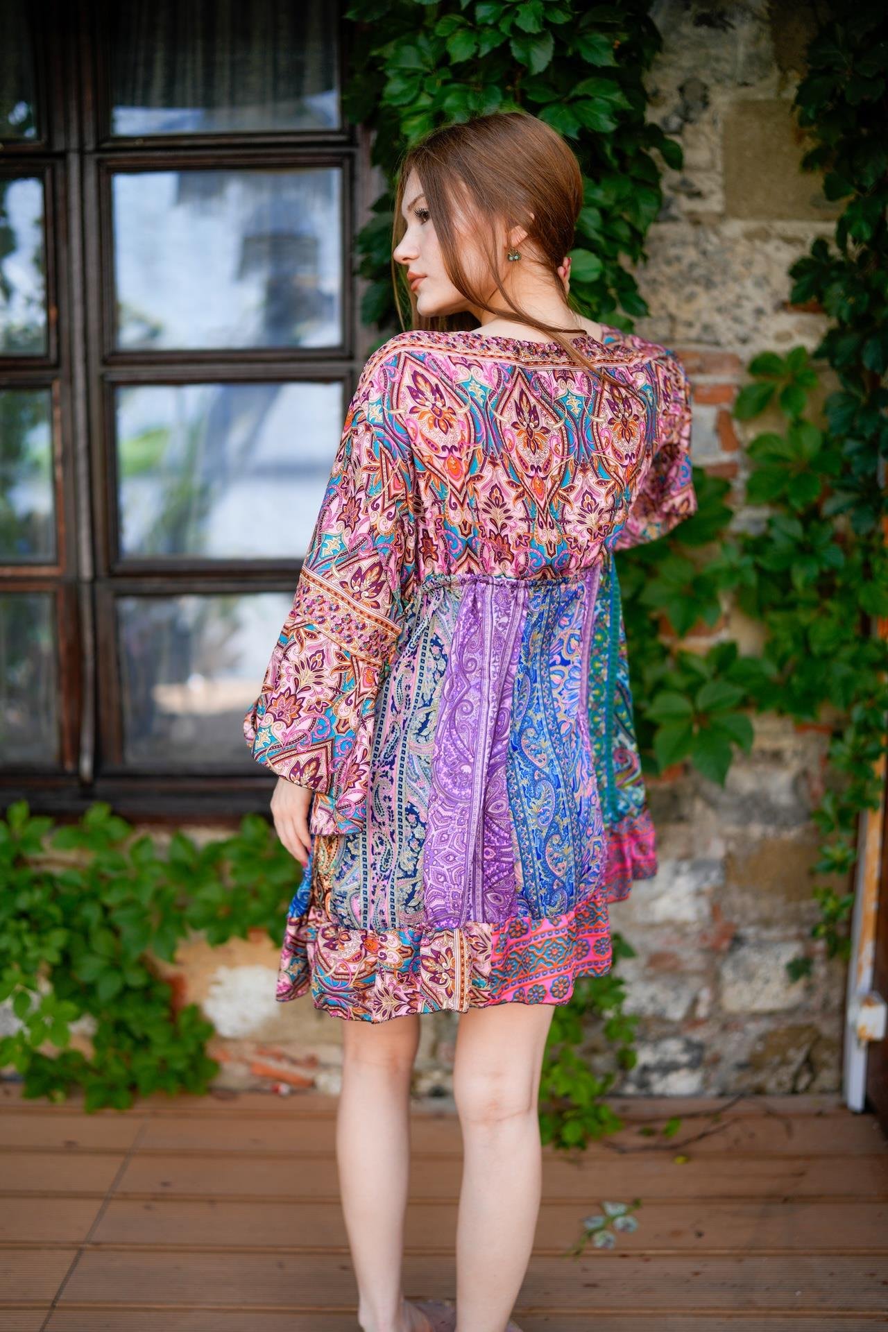 Pembe Renk İthal Özel Tasarım Üç Düğmeli Patchwork Rayon Bluz