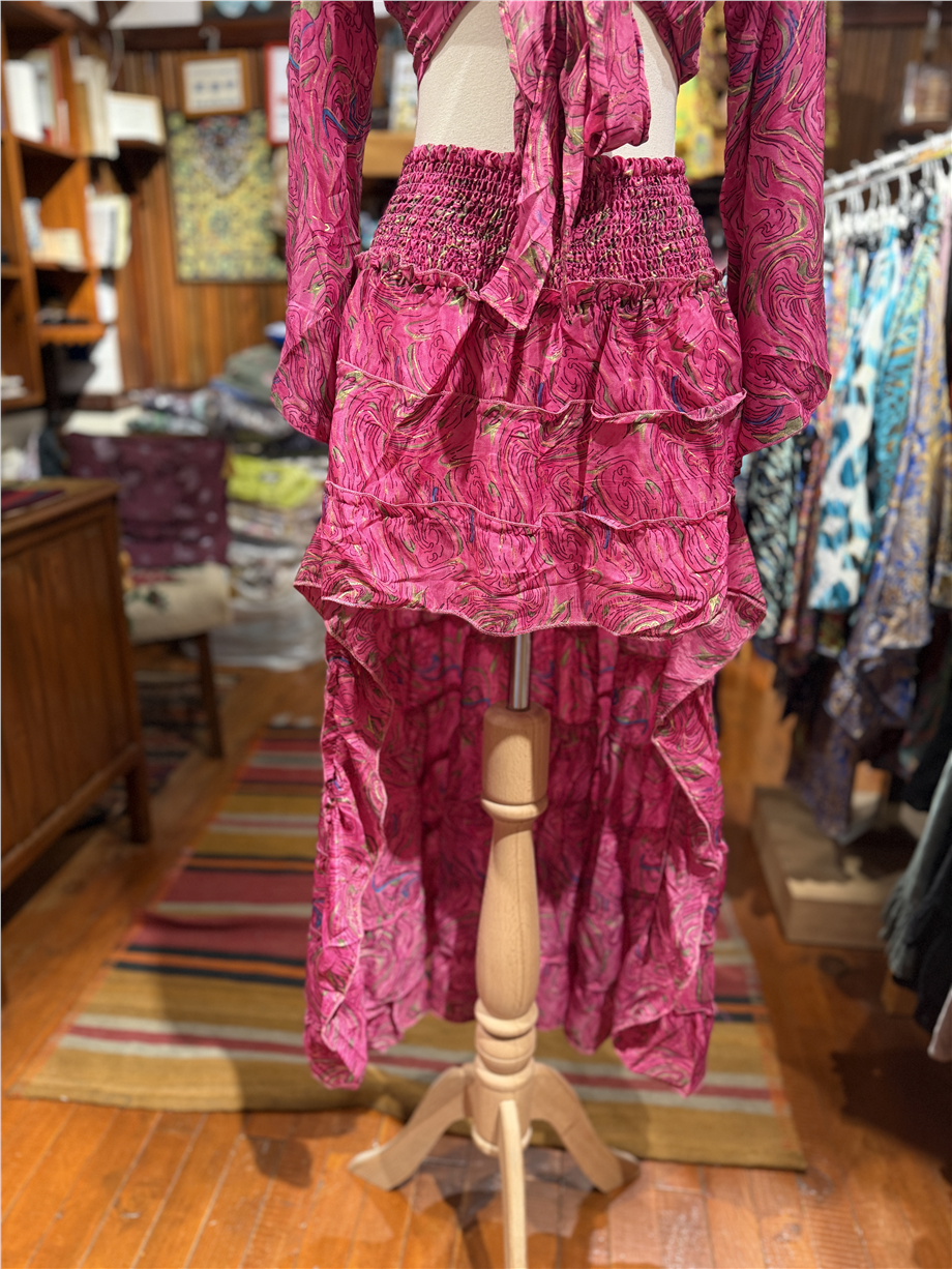Pembe Renk Önü Kısa Arkası Uzun İpek Etek ve Bolero Takım