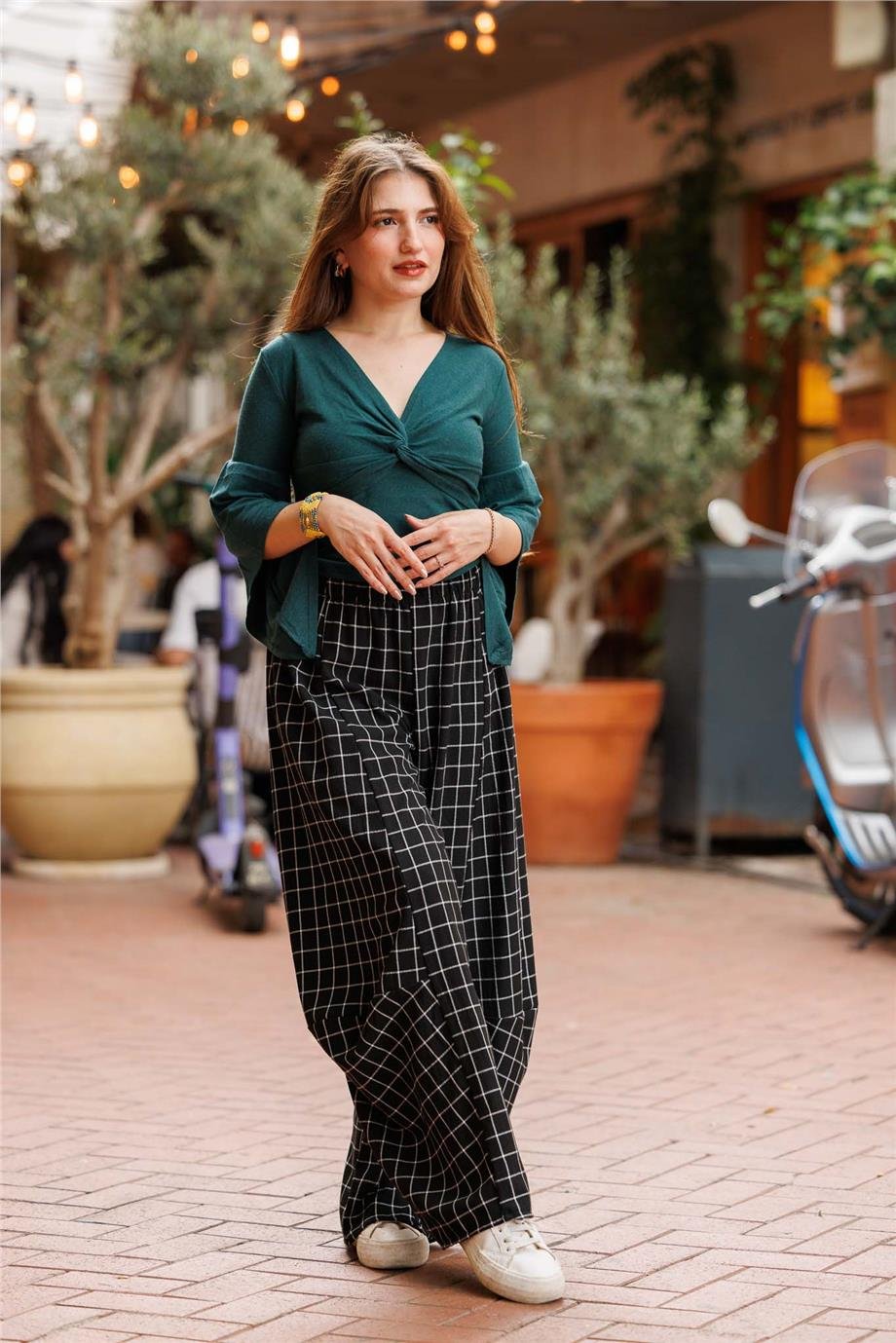 Petrol Renk Kruvaze Yaka Yarım Kollu Kışlık Bluz