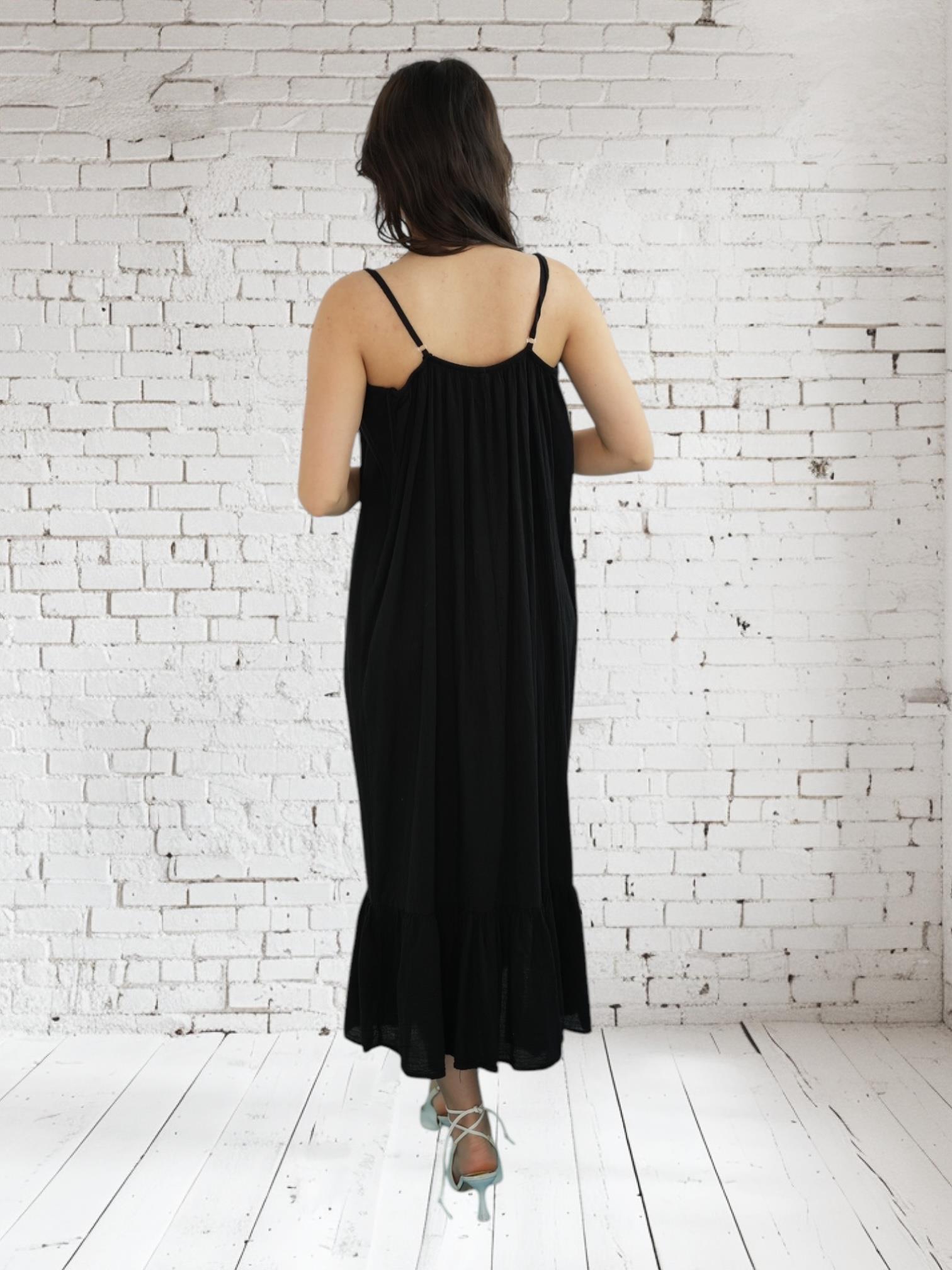Siyah Askılı Elbise