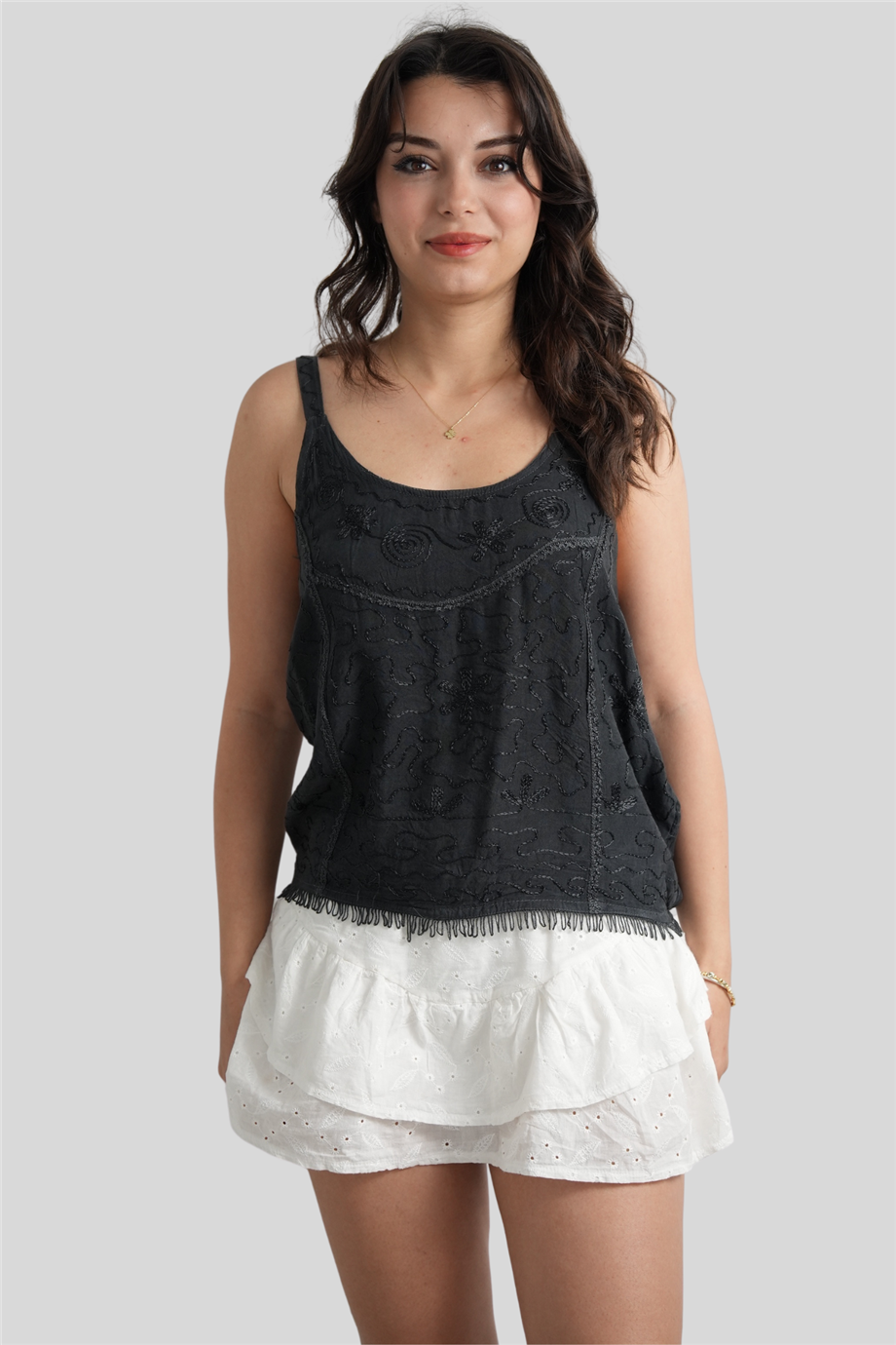 Siyah Hint Nakışlı Bohem Askılı Bluz