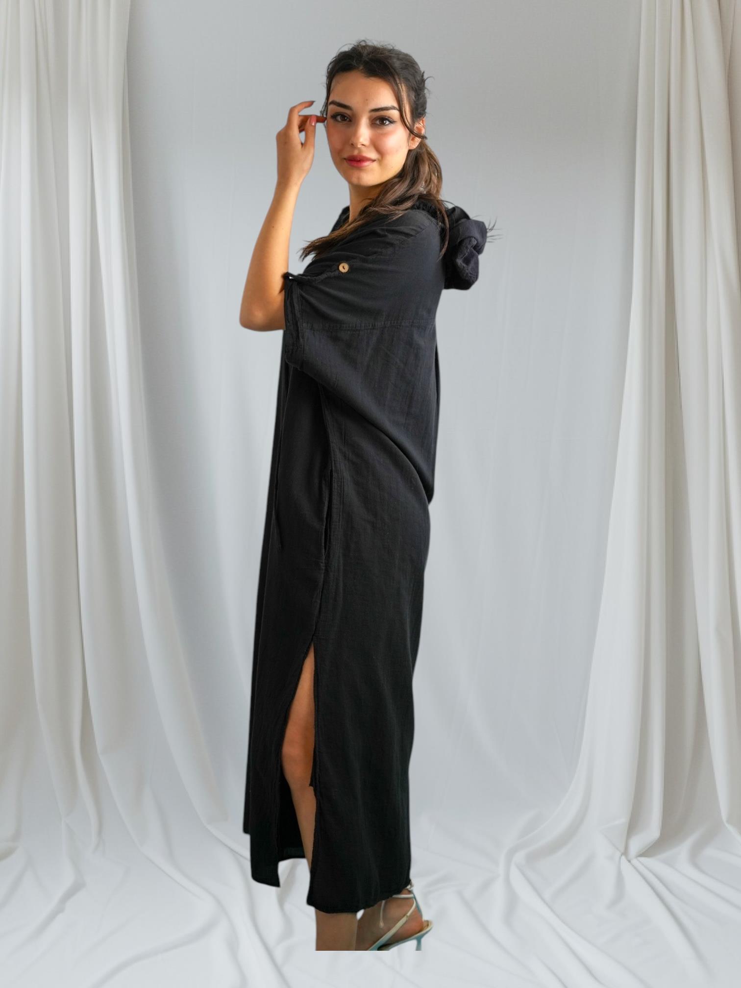 Siyah Kapüşonlu Elbise