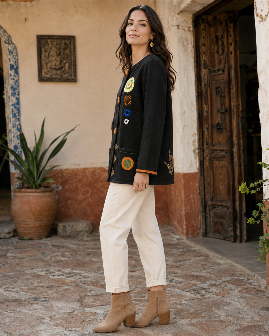 Siyah Renk Boho Art Özel Tasarım El Örgüsü Motifli Cep Detaylı Ceket