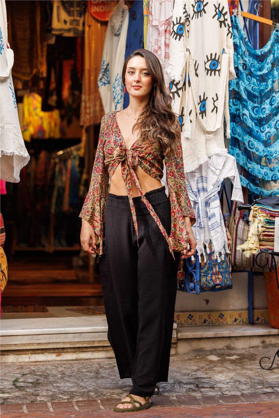 Siyah Renk Cep Detaylı Salaş Pantolon