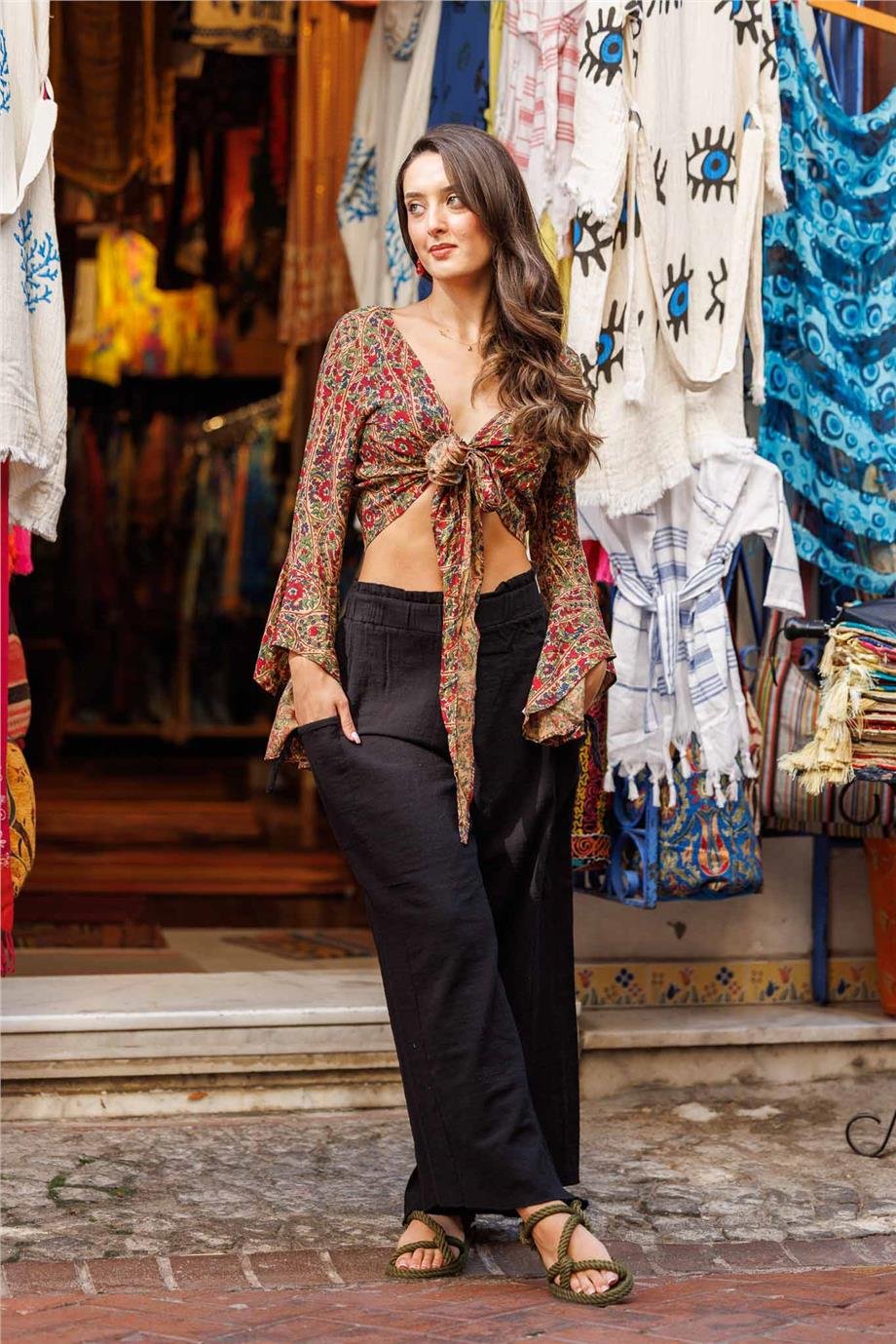 Siyah Renk Cep Detaylı Salaş Pantolon