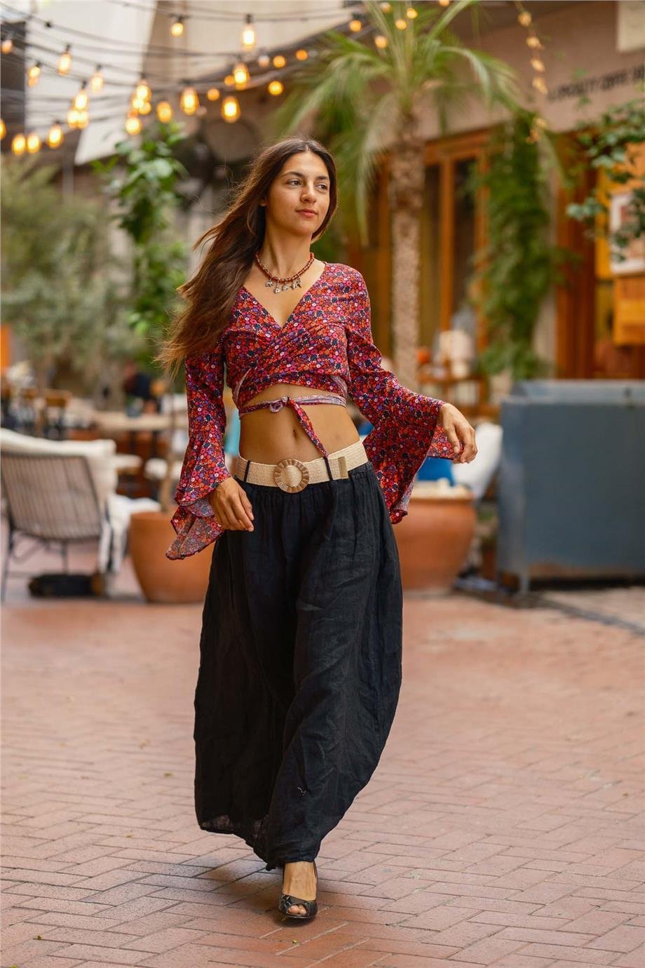 Siyah Renk Kemer ve Cep Detaylı Keten Etek