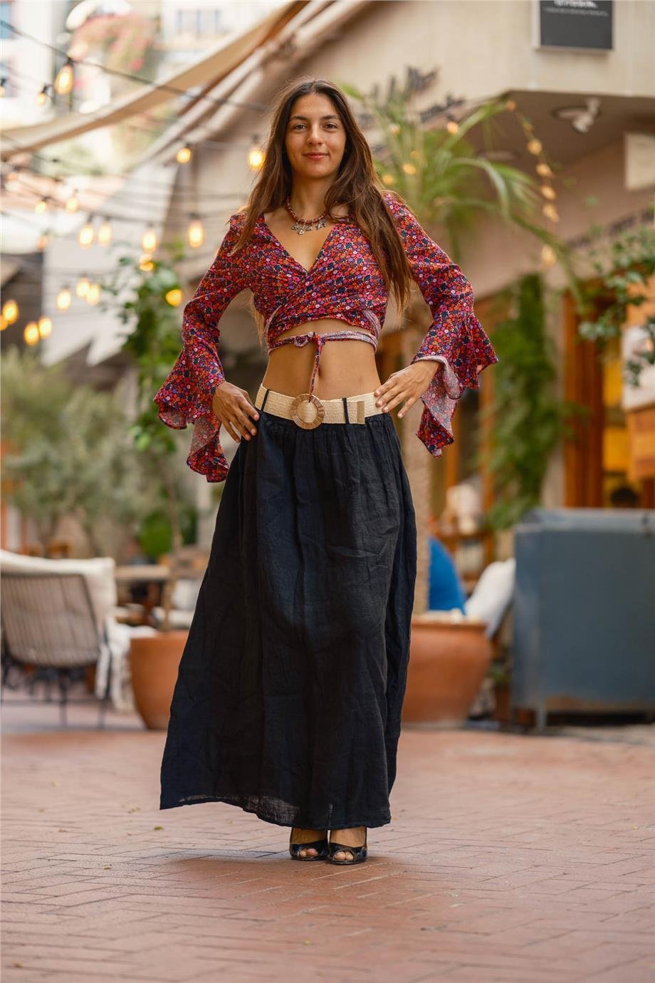 Siyah Renk Kemer ve Cep Detaylı Keten Etek