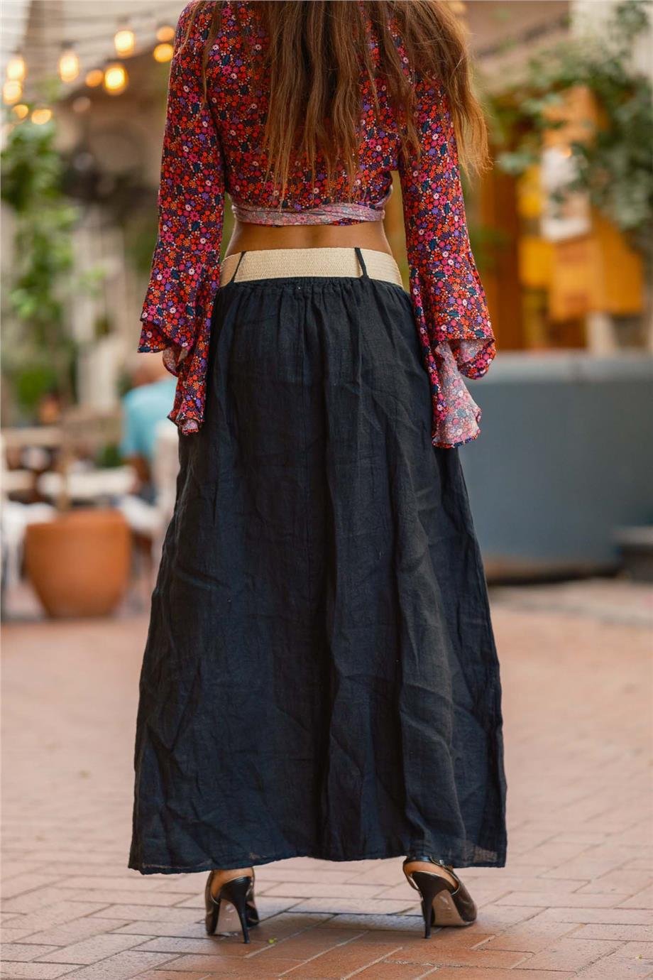 Siyah Renk Kemer ve Cep Detaylı Keten Etek