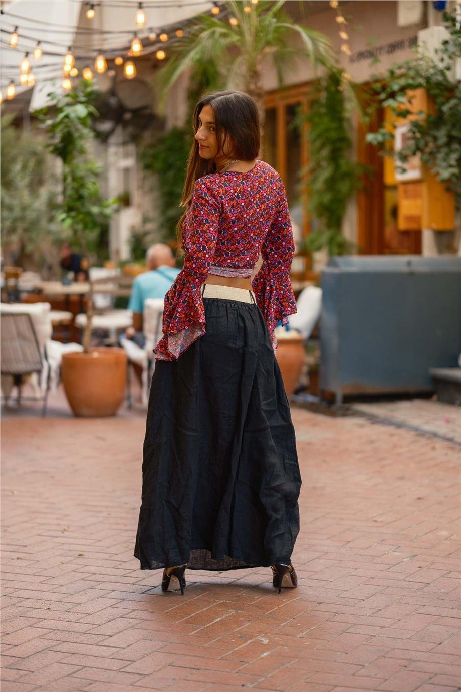 Siyah Renk Kemer ve Cep Detaylı Keten Etek